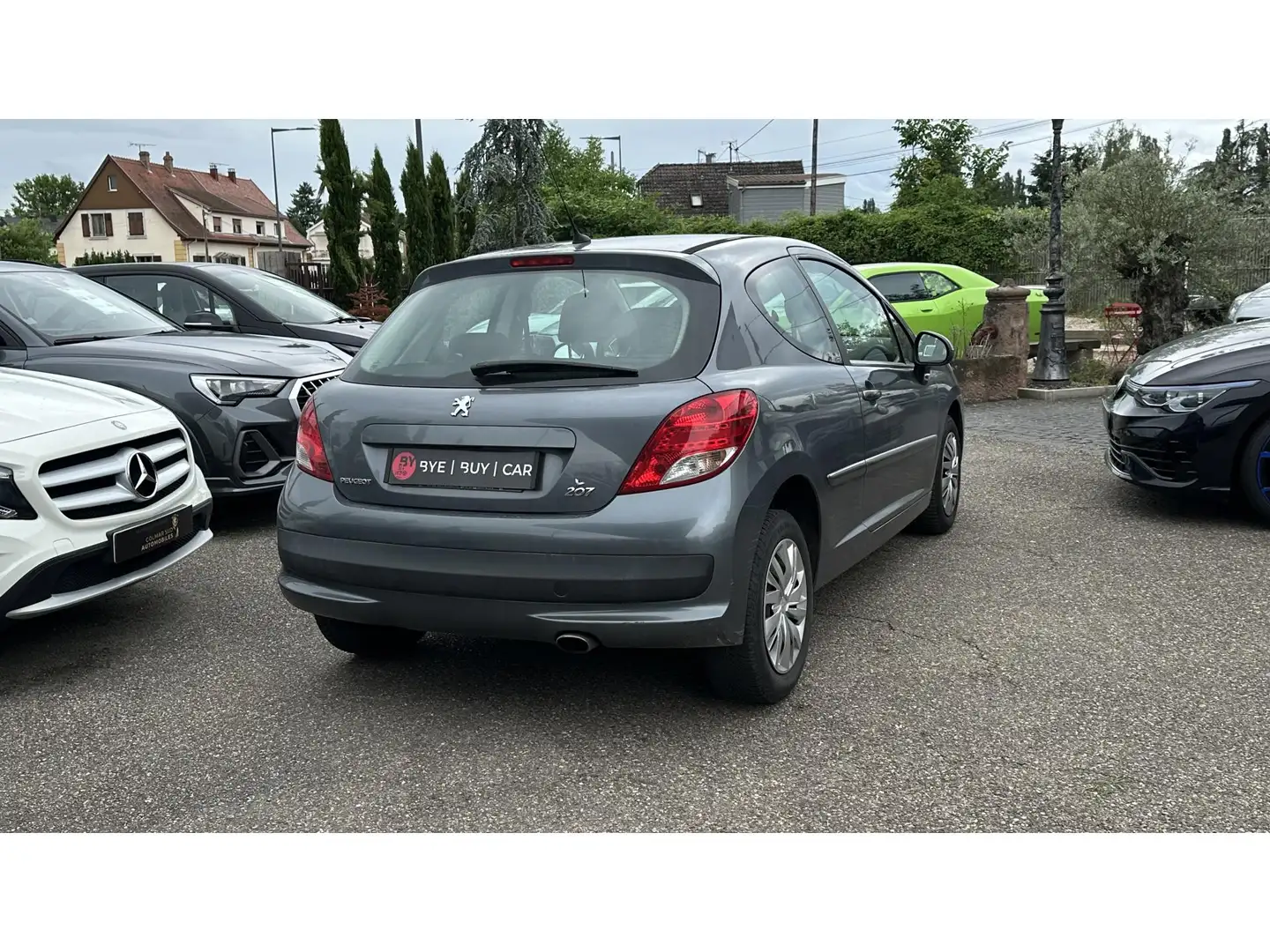 Peugeot 207 1.4i  BERLINE Urban PHASE 2 Gris - 2