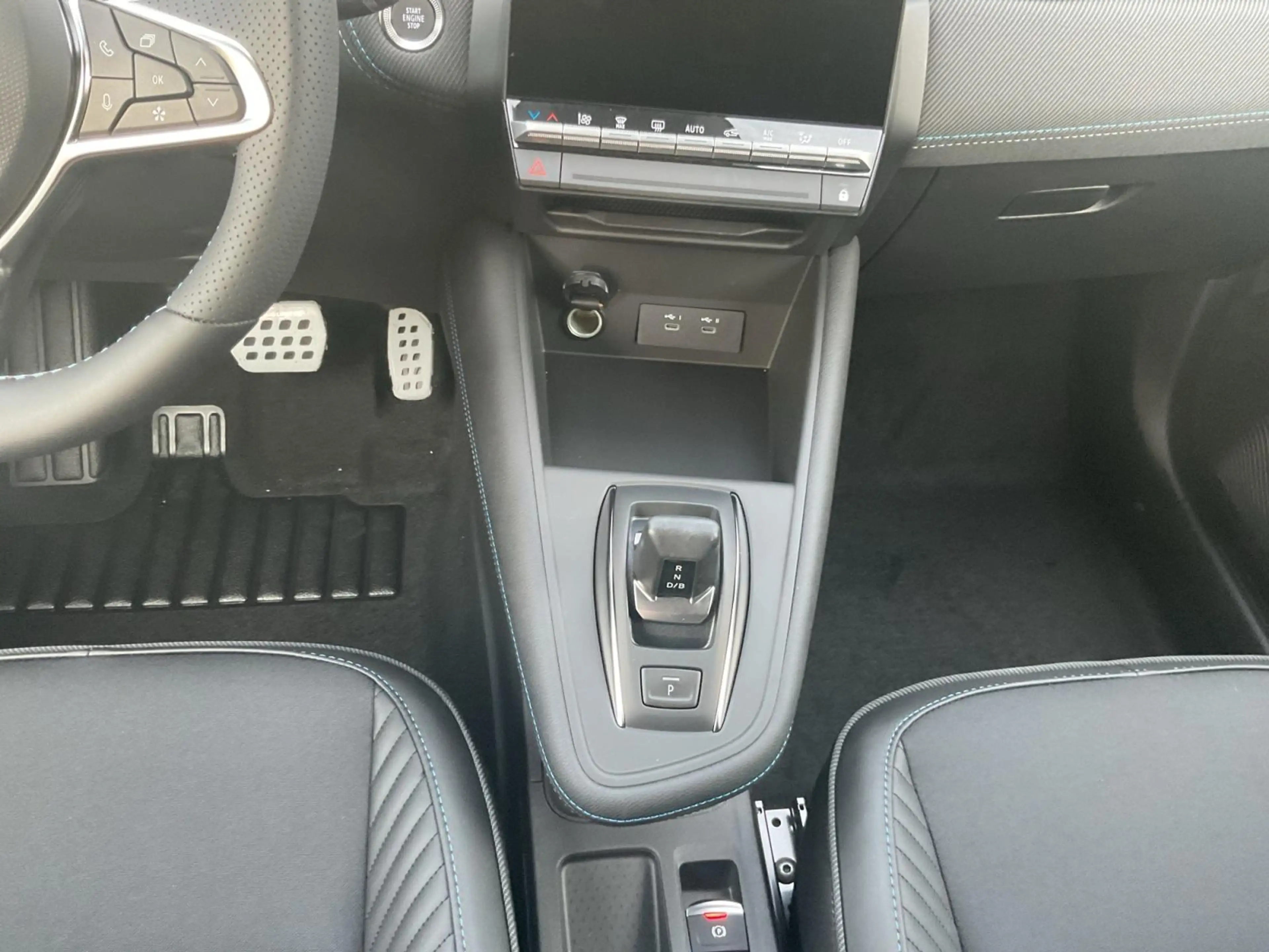 Renault Captur Esprit Alpine Full Hybrid E-Tech 160 AKTION* — photo 11