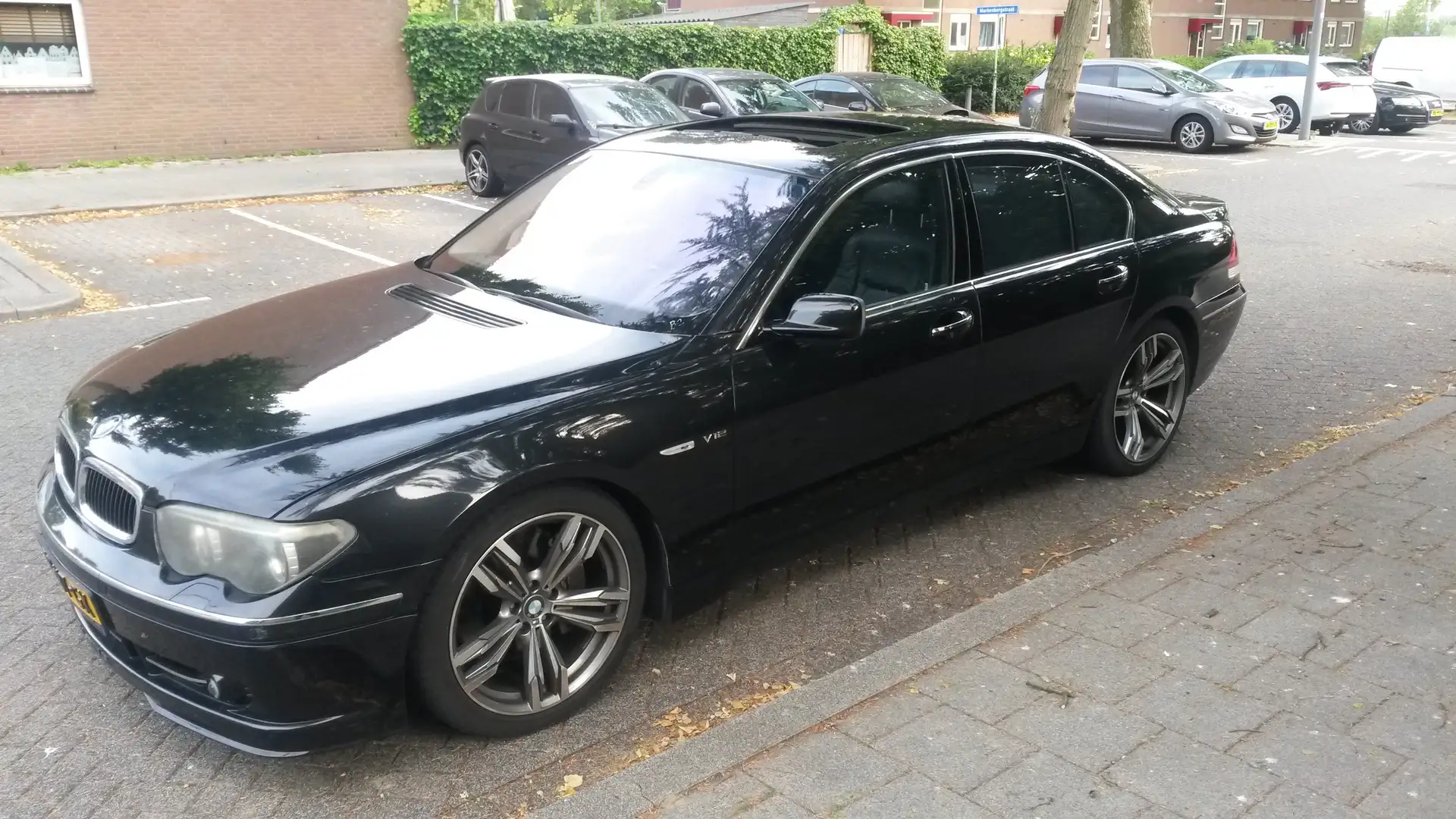 BMW 760 760 760i - 1