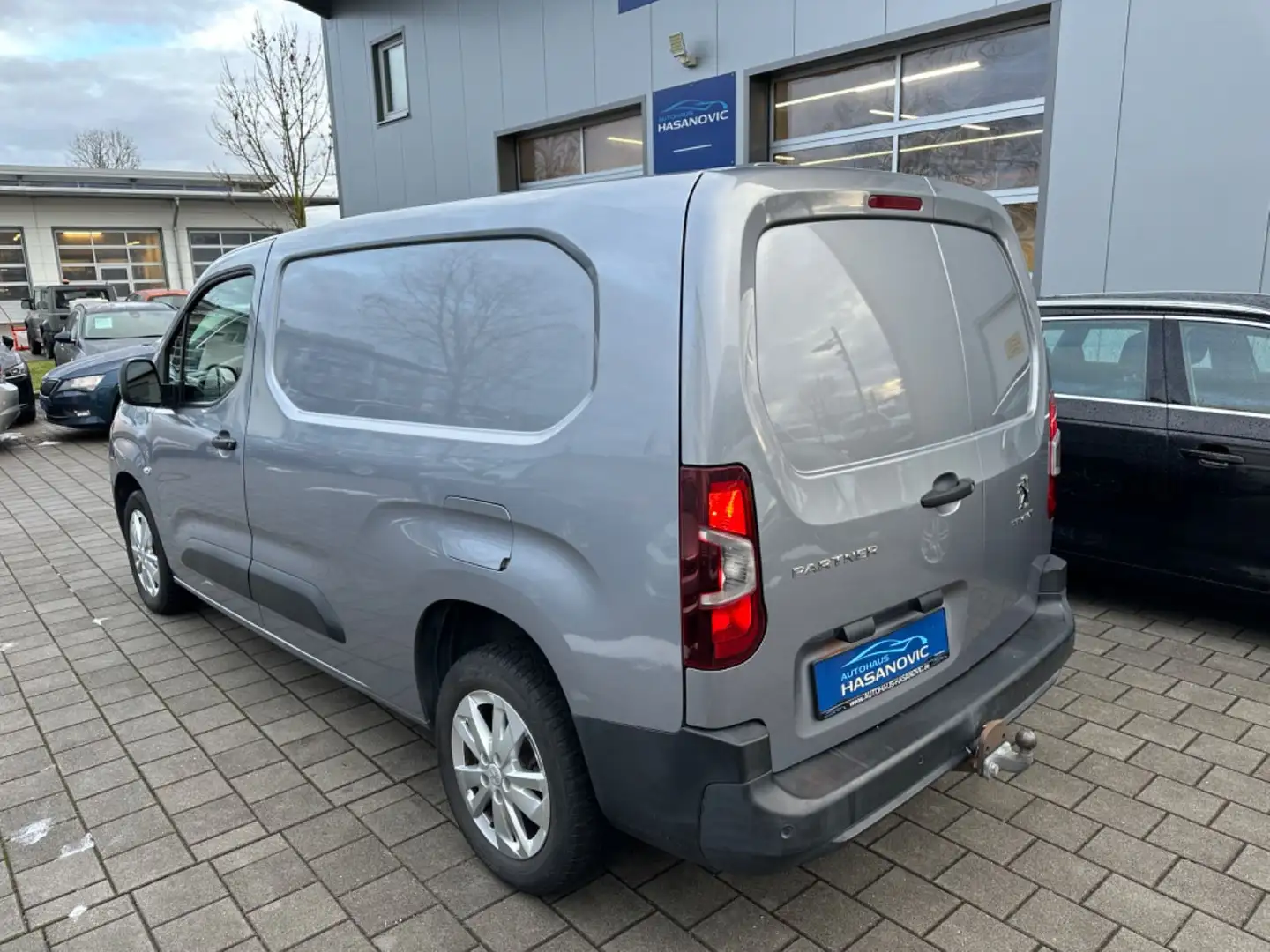 Peugeot Partner Premium L2 Grey - 2