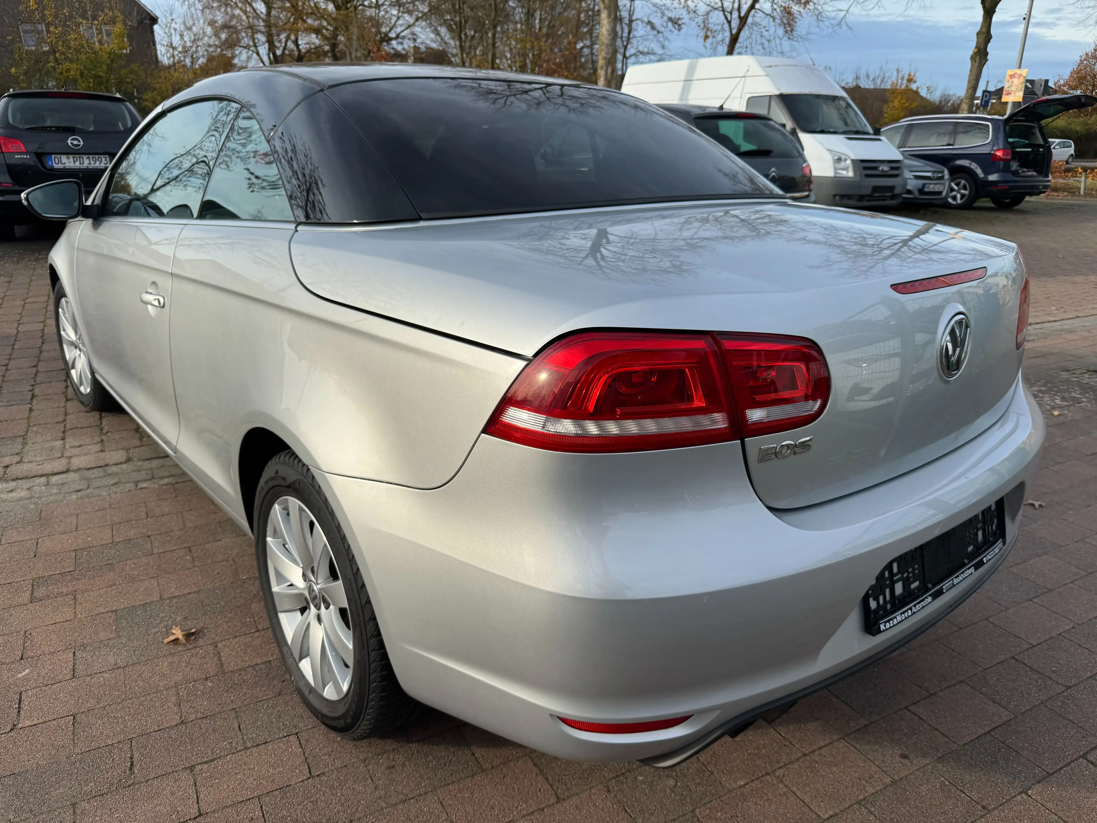 Volkswagen Eos Basis-Cabiro+NAV-Shzg — photo 13