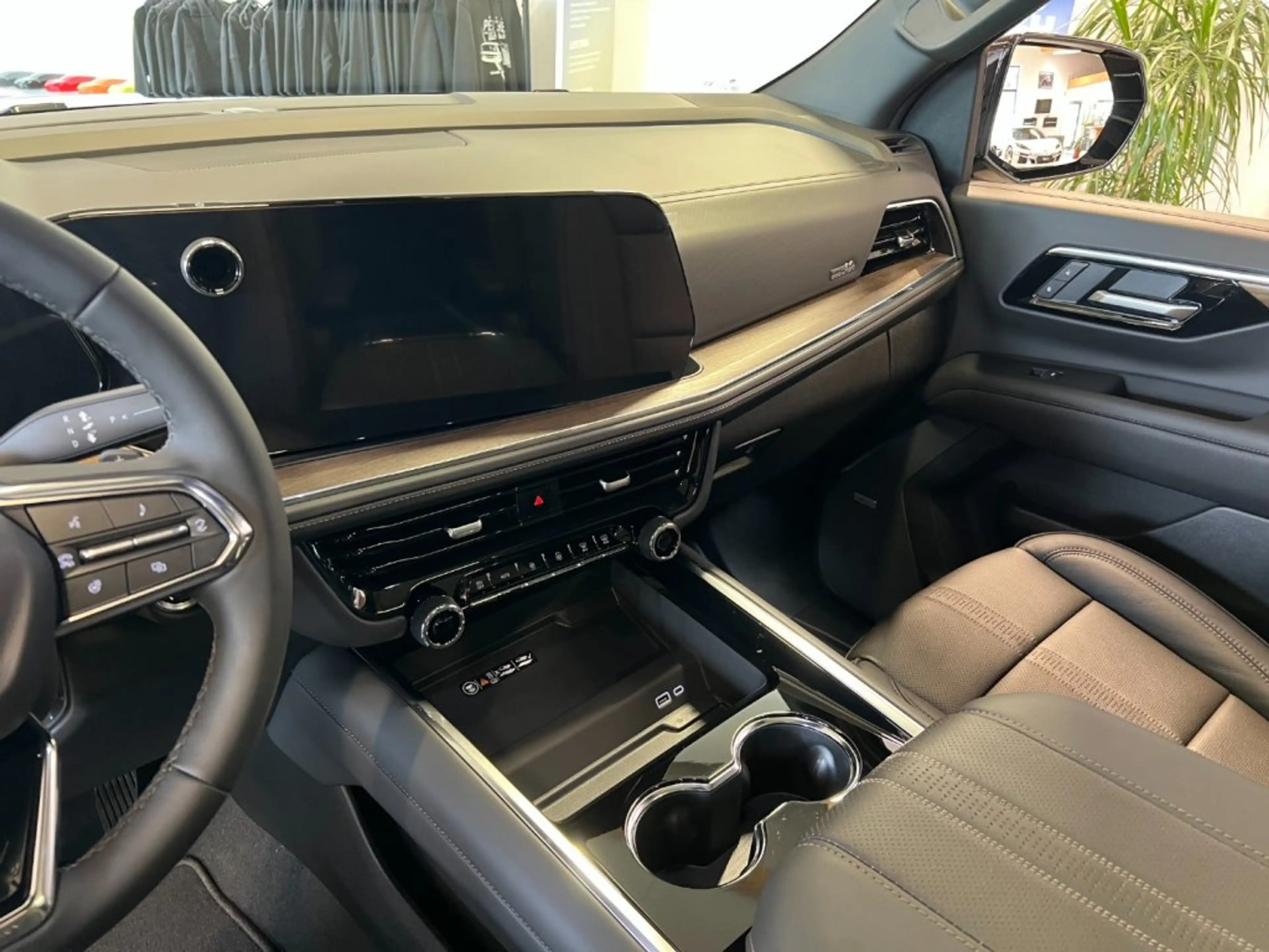 Chevrolet Tahoe High Country 4x4 — photo 8