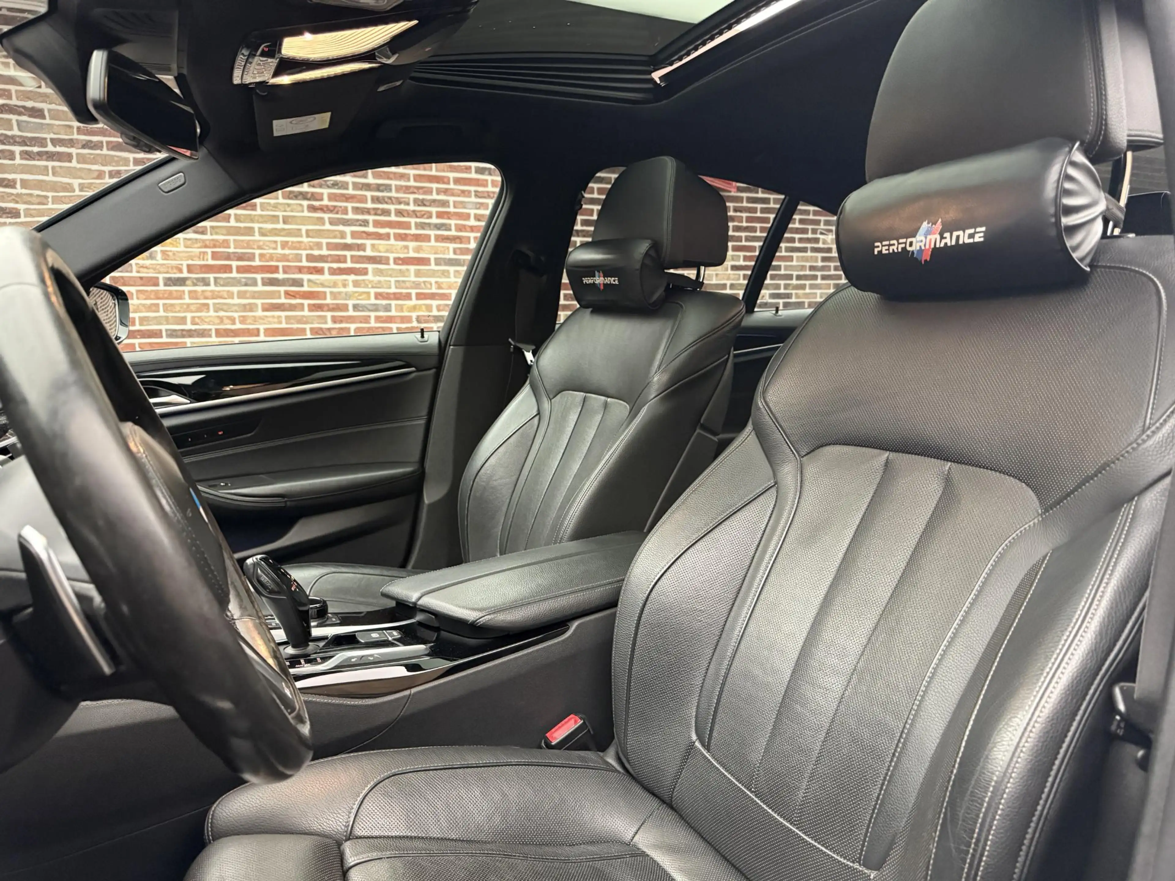 BMW M550 5-serie M550i xDrive High Executive Stoelverwarmin — photo 14