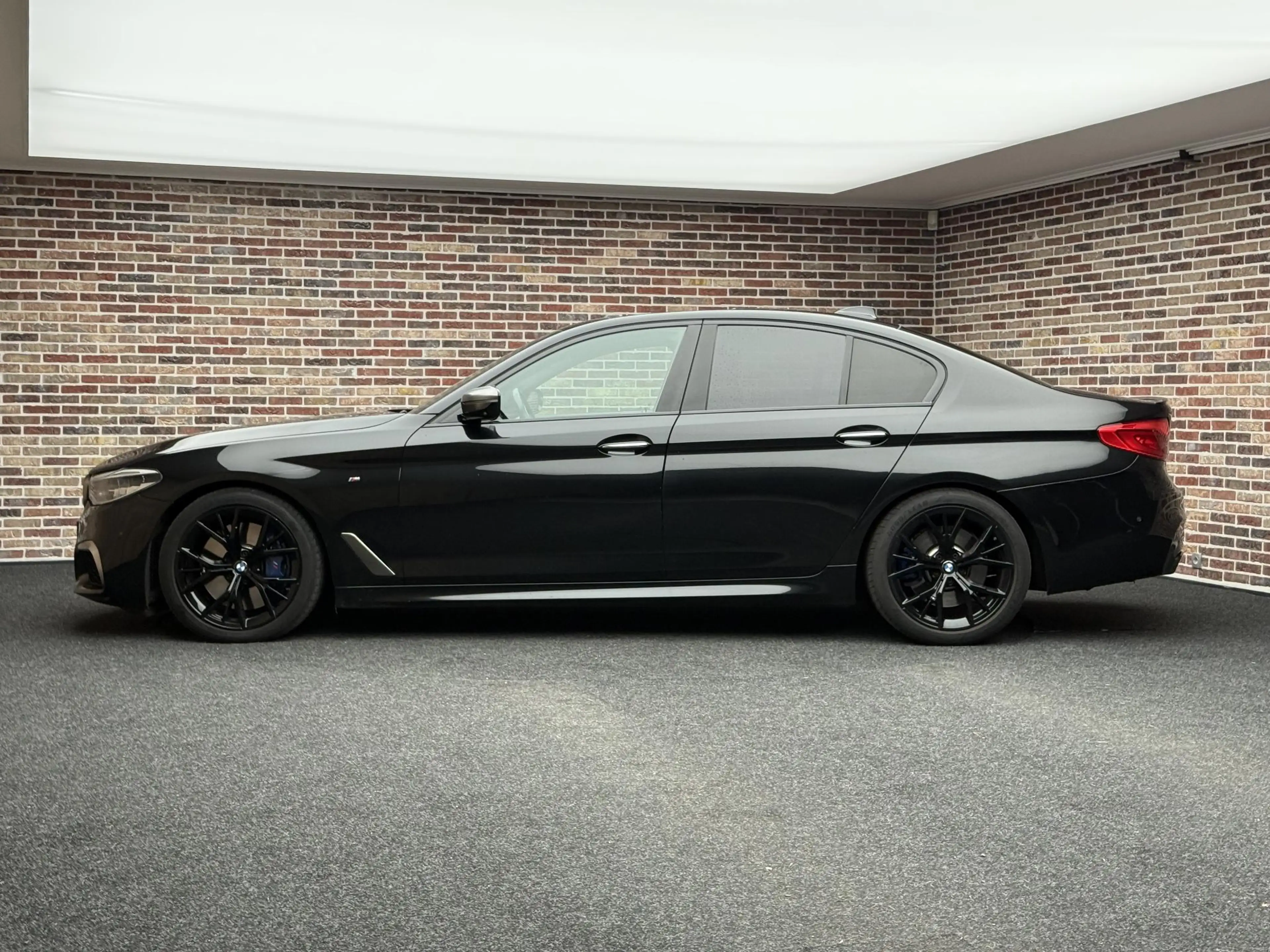 BMW M550 5-serie M550i xDrive High Executive Stoelverwarmin — photo 6