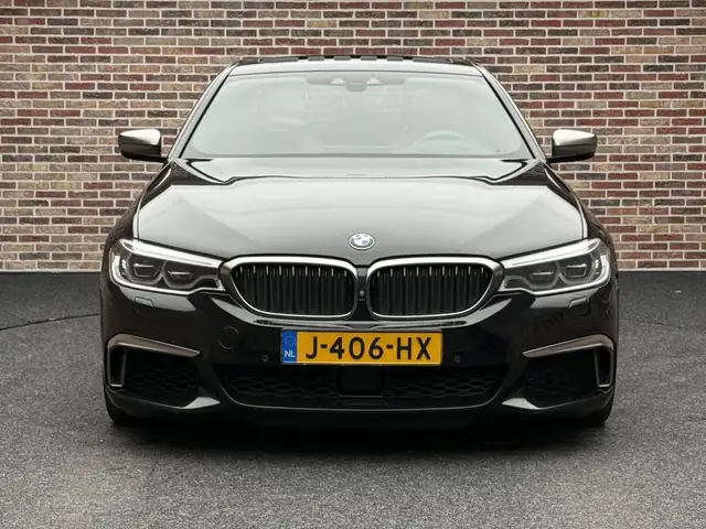 BMW 5 Series view 5