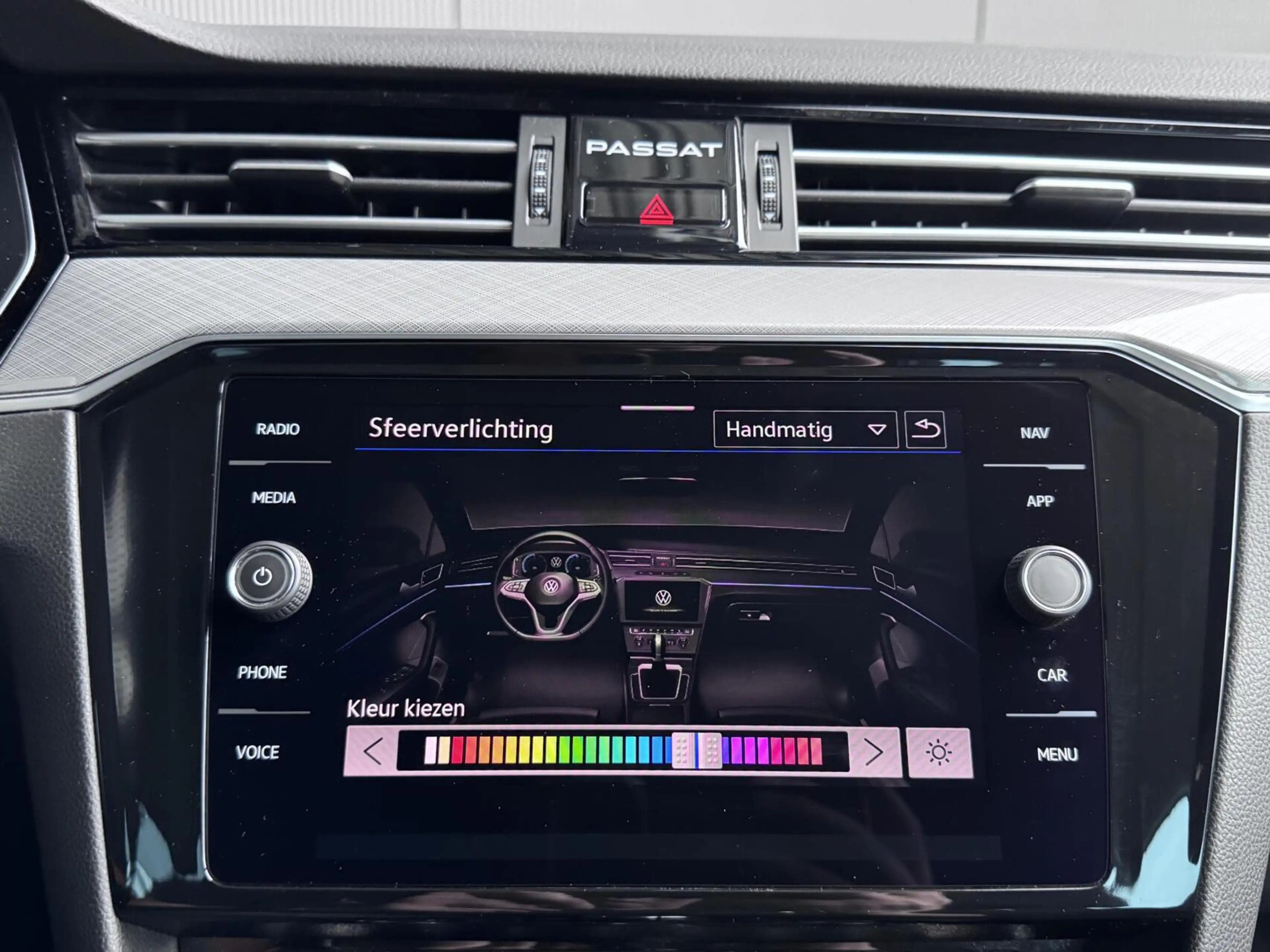 Volkswagen Passat Variant 1.4 TSI GTE Highline IQ LIGHT|HAAK — photo 15