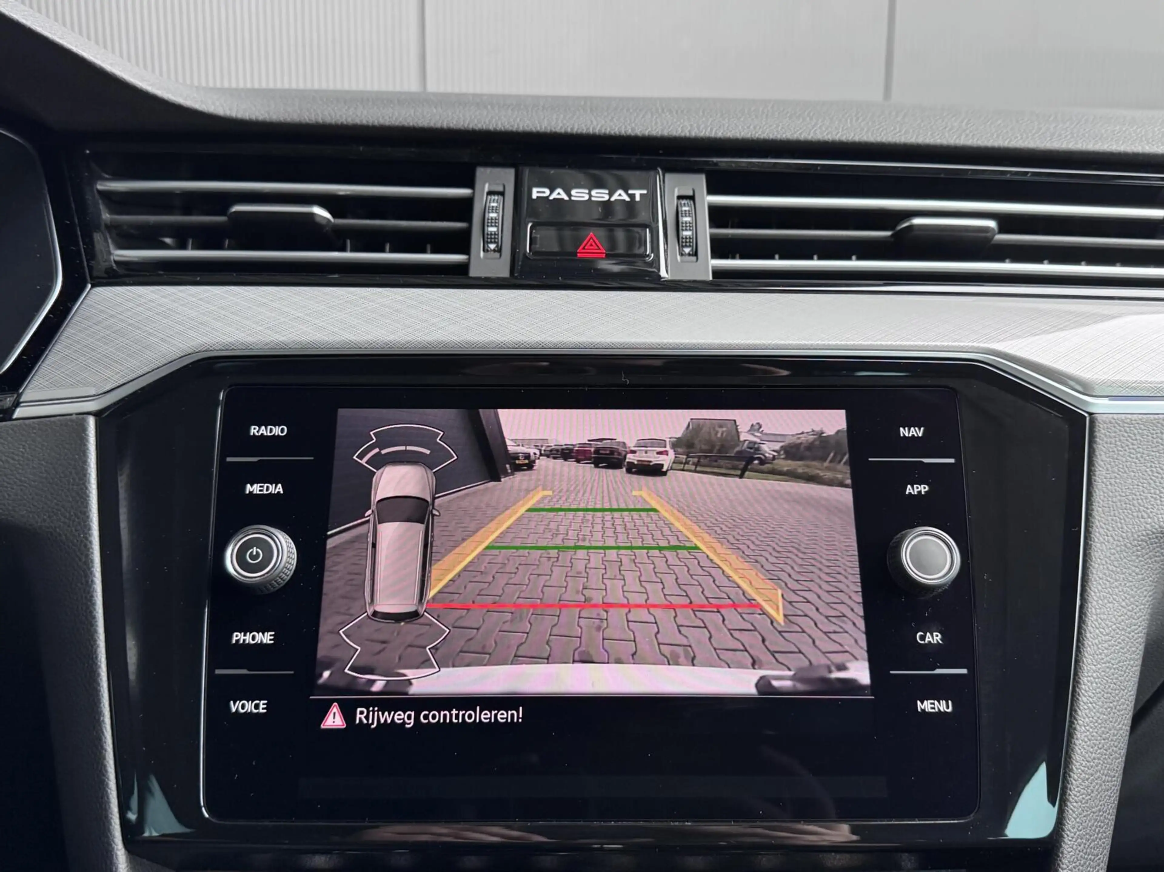 Volkswagen Passat Variant 1.4 TSI GTE Highline IQ LIGHT|HAAK — photo 13
