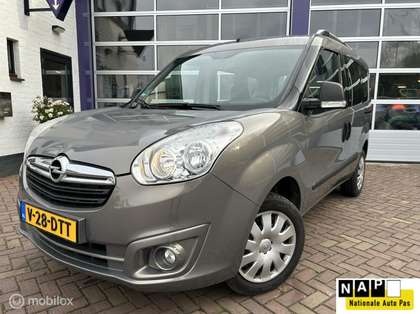 Opel Combo tour 1.4 TOUR * AIRCO * 5 PERSOONS *