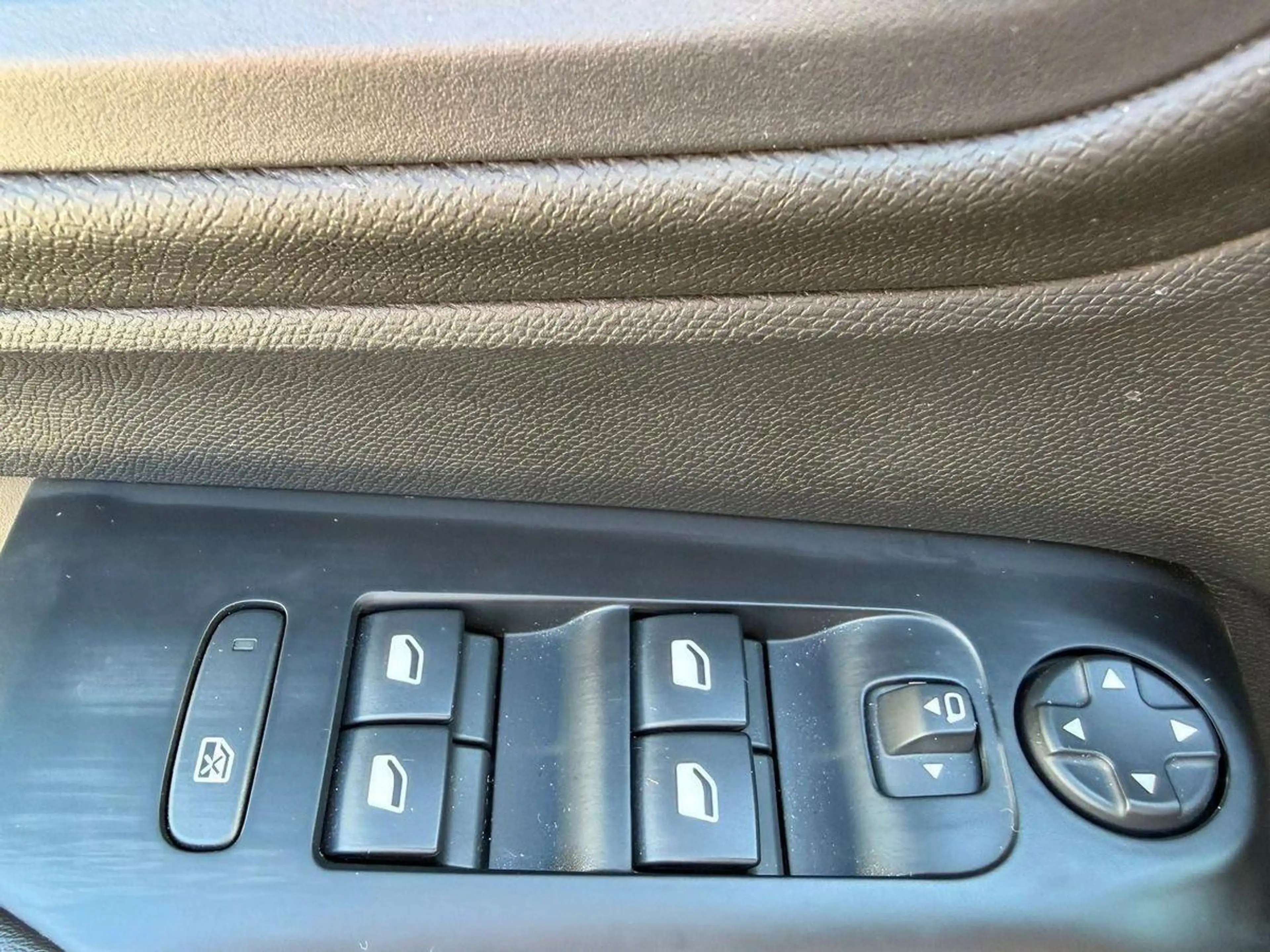 Citroen C5 Aircross Max 1.5 Blue-HDI *LEDER*NAVI*KAMERA* — photo 12