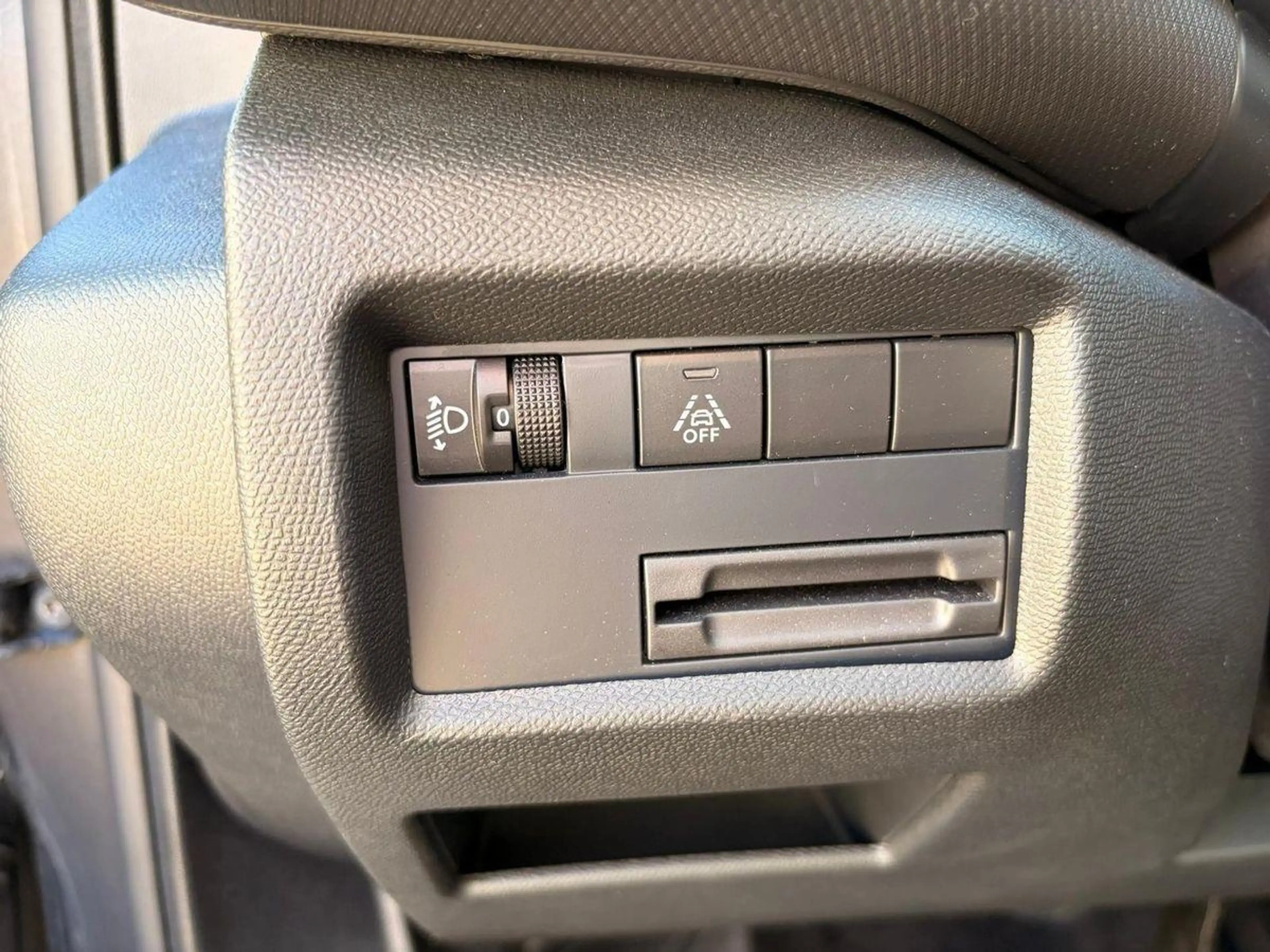 Citroen C5 Aircross Max 1.5 Blue-HDI *LEDER*NAVI*KAMERA* — photo 13