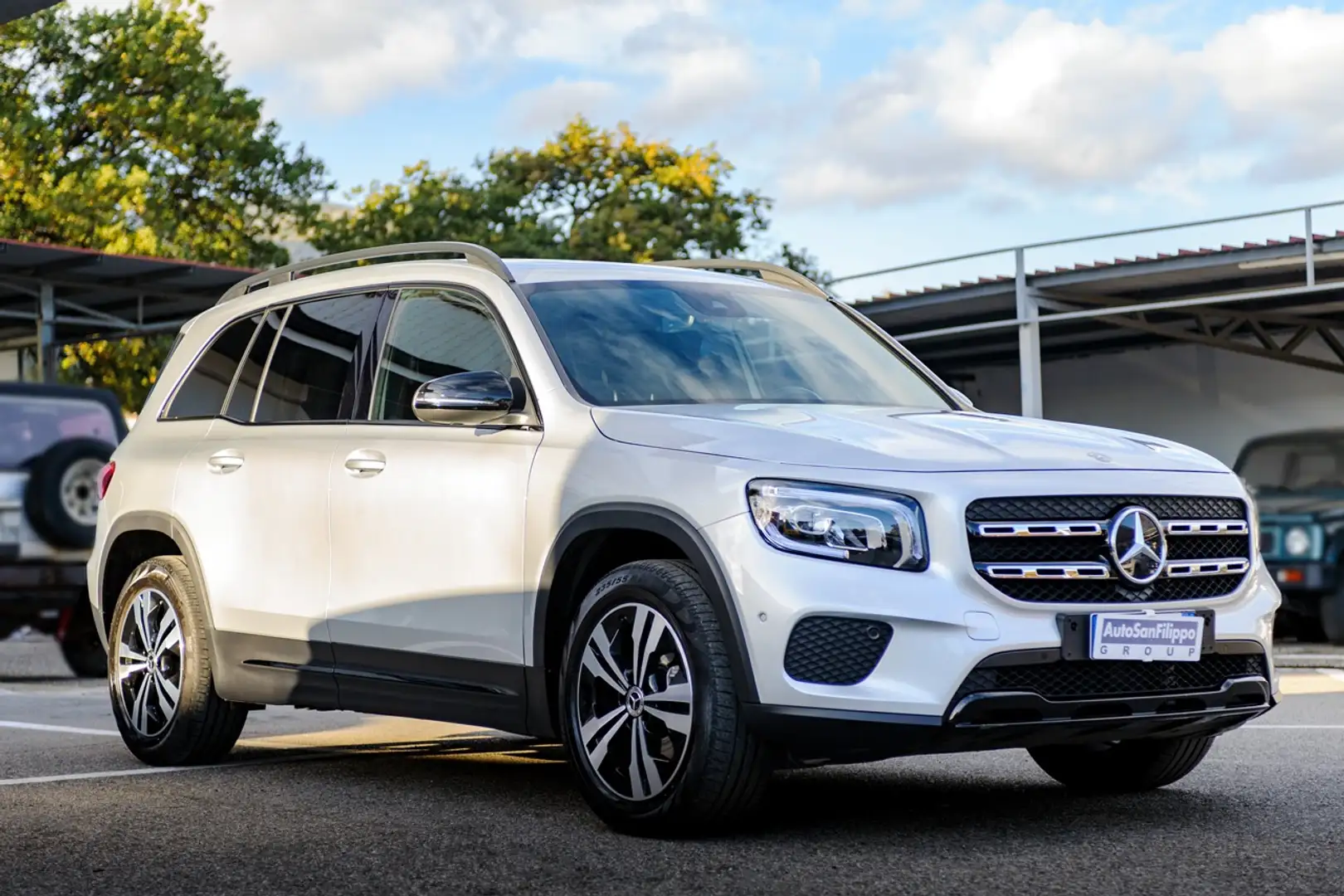 Mercedes-Benz GLB 180 GLB  d Sport auto NAVY-PACK LUCI Plateado - 2