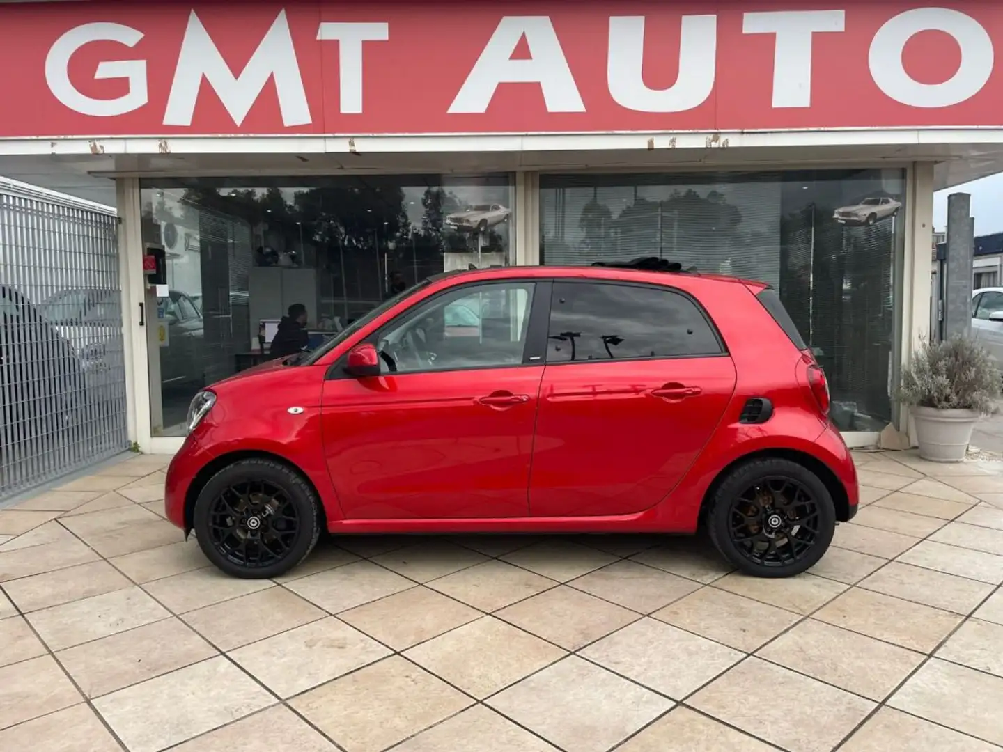 smart forFour 0.9 90CV CABRIO PASSION SPORT PACK NAVI LED CAMERA Rojo - 2