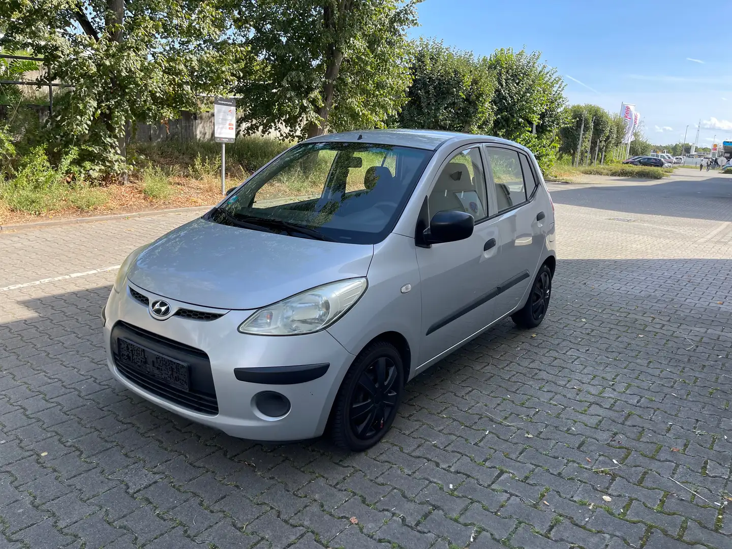 Hyundai i10 i10 1.1 Classic Grau - 1