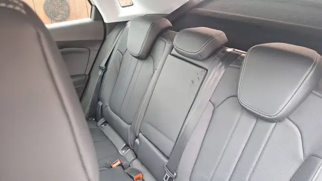 Opel Grandland X view 9