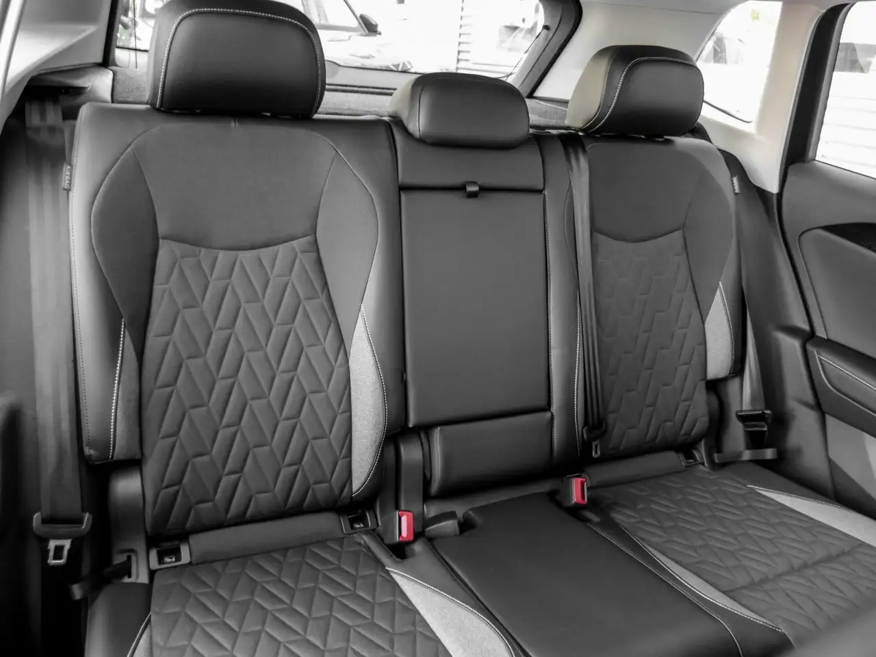 Volkswagen Tiguan 1.5 eTSI GOAL ACC AHK LED KAMERA NAVI 4