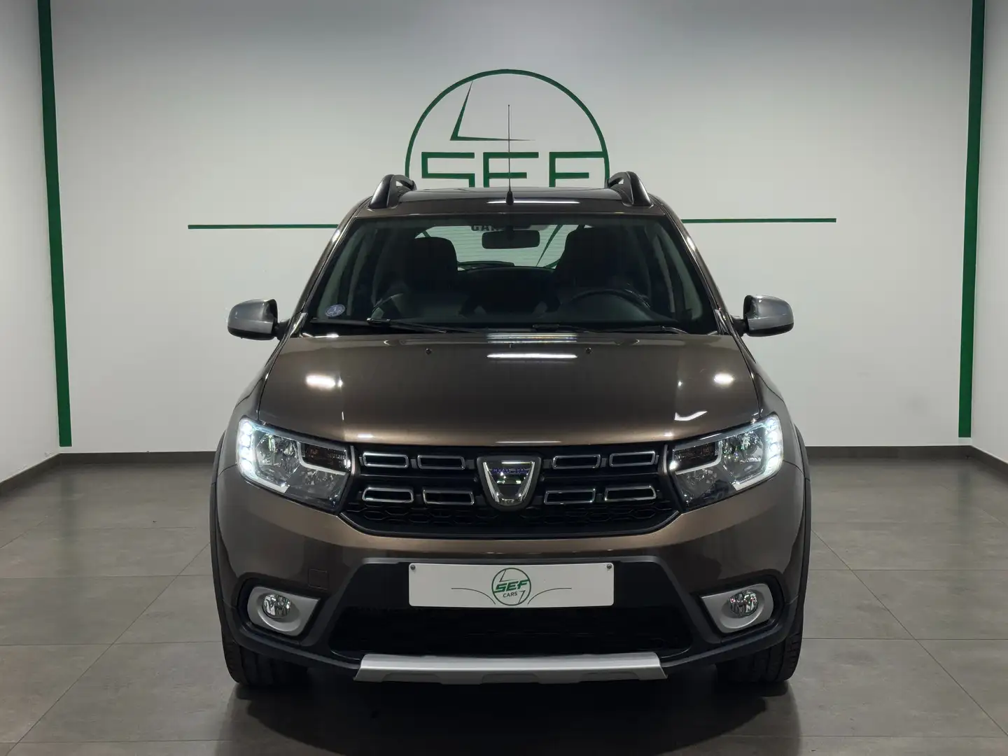 Dacia Sandero ** Stepway ** 0.9 TCe ** Garantie 12 mois ** Brun - 2