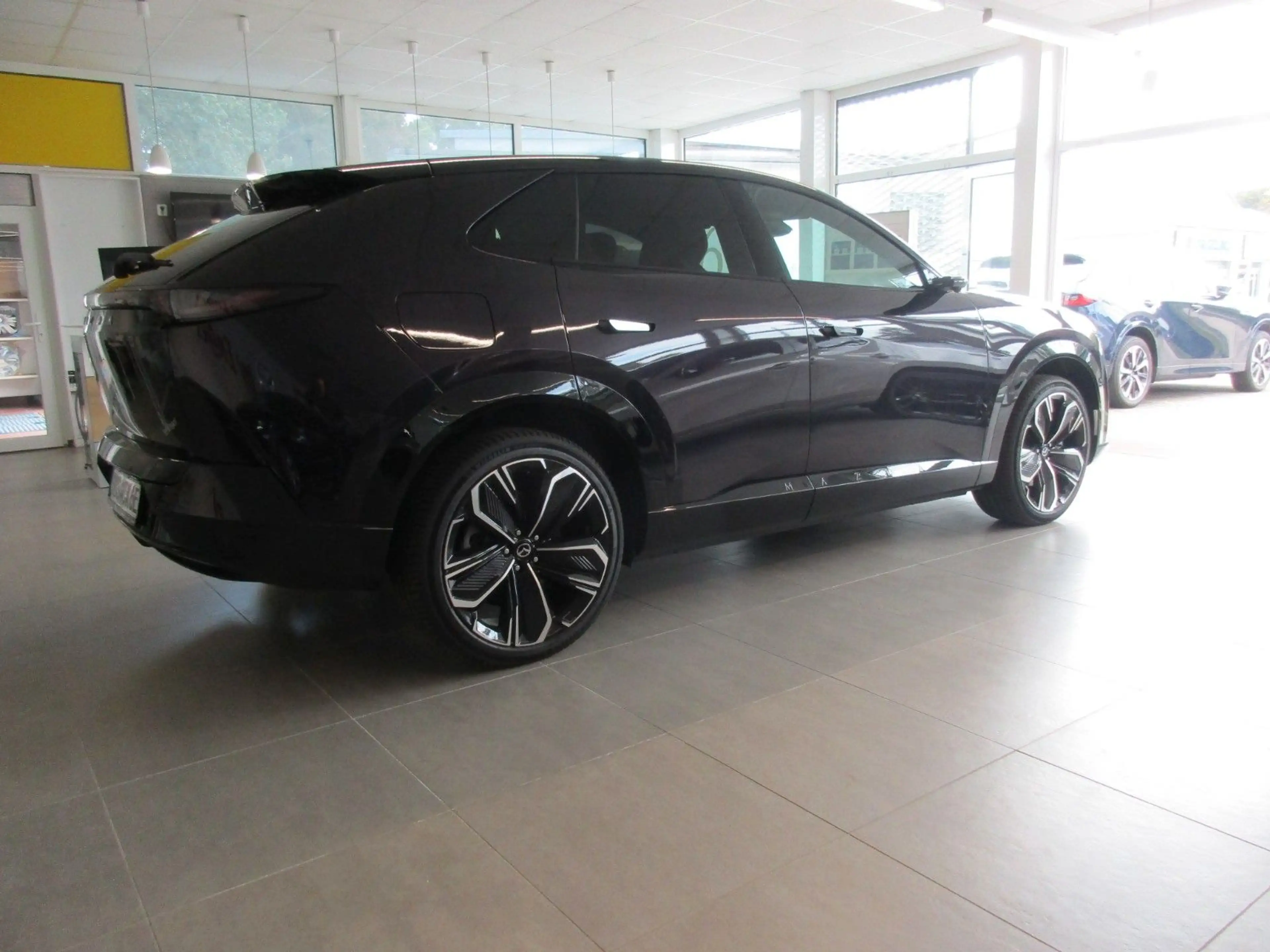 Mazda CX-6e EV Elektro Heckantrieb Takumi Plus — photo 3