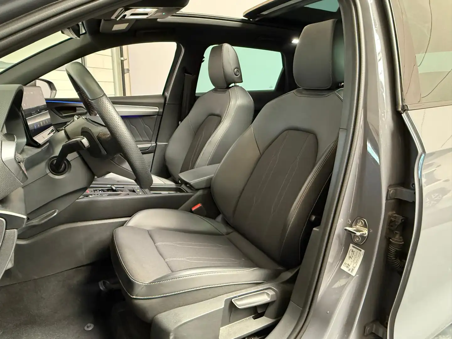 CUPRA Leon Sportstourer 1.5 eTSI Business Edition 1 JAAR BOVA Grijs - 2