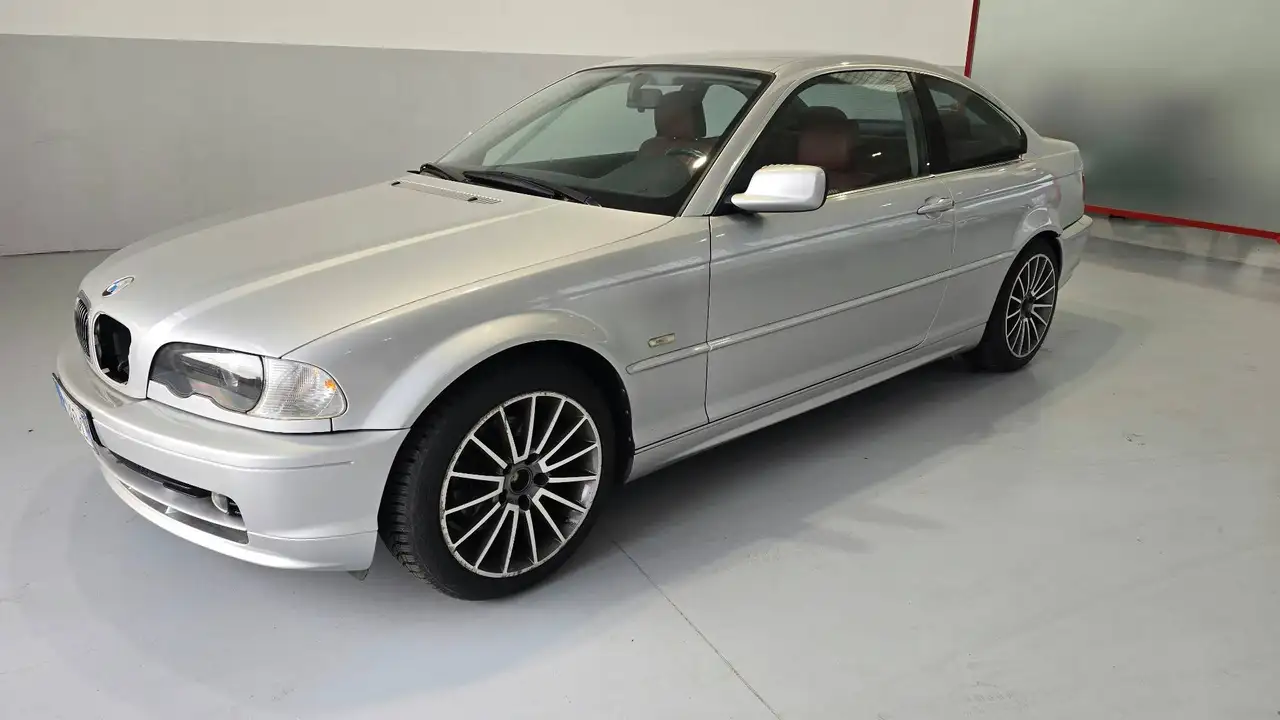 BMW 320 320ci Coupe Attiva — photo 1 of 18