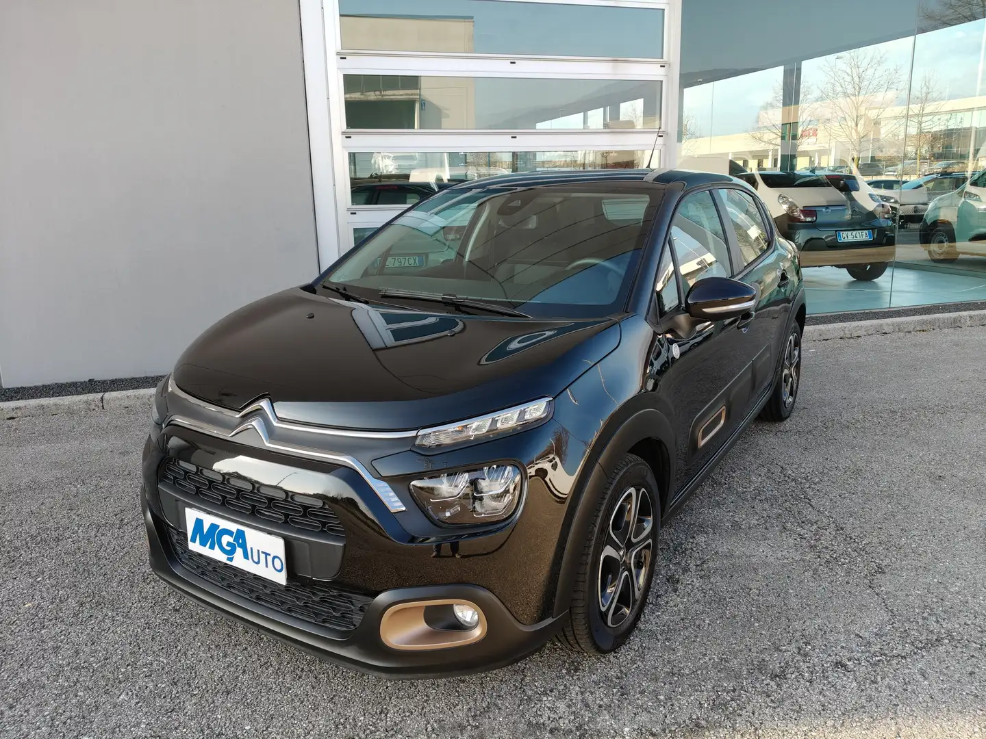 Citroen C3 C3 1.2 puretech C-Series s&s OK NEOPATENTATI Noir - 1