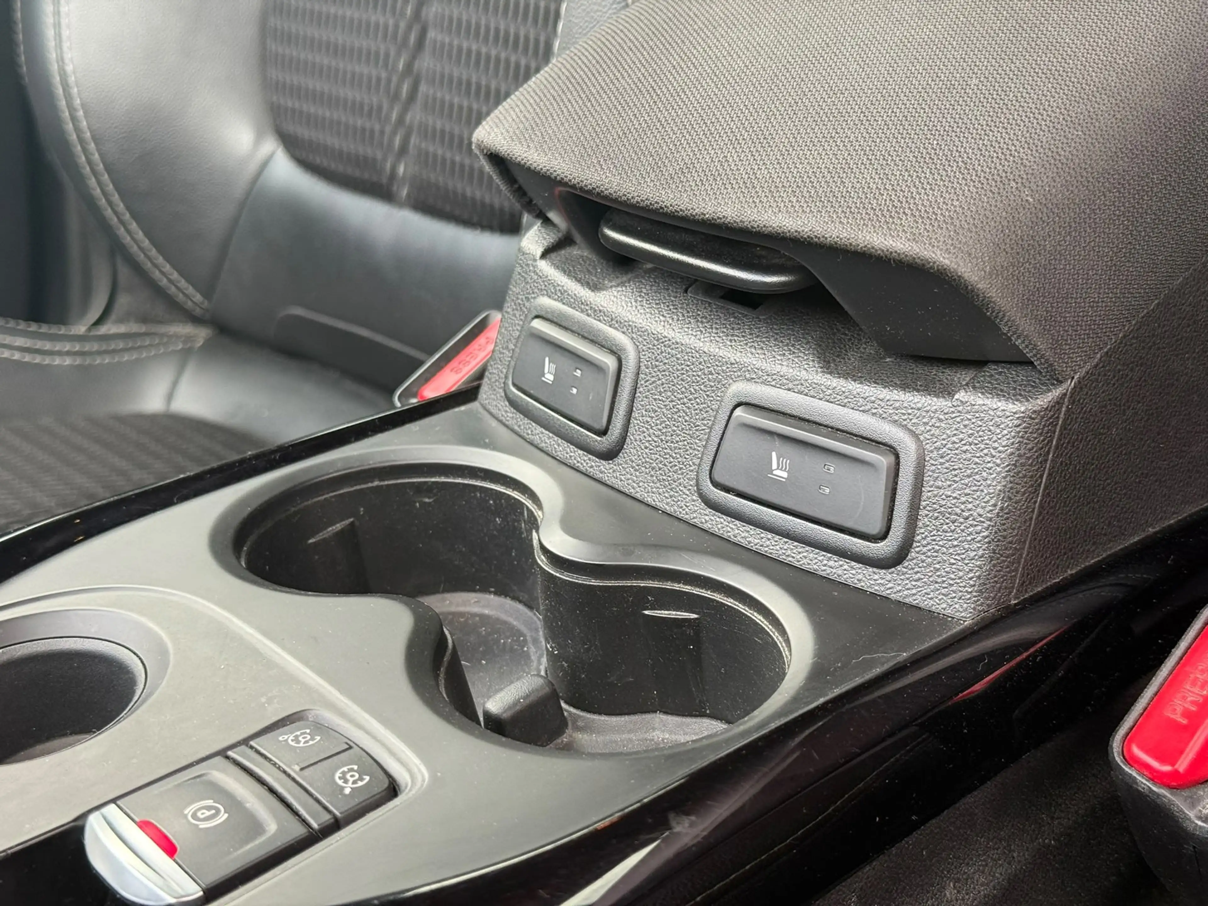 Renault Kadjar 1.2 TCe Limited — photo 13