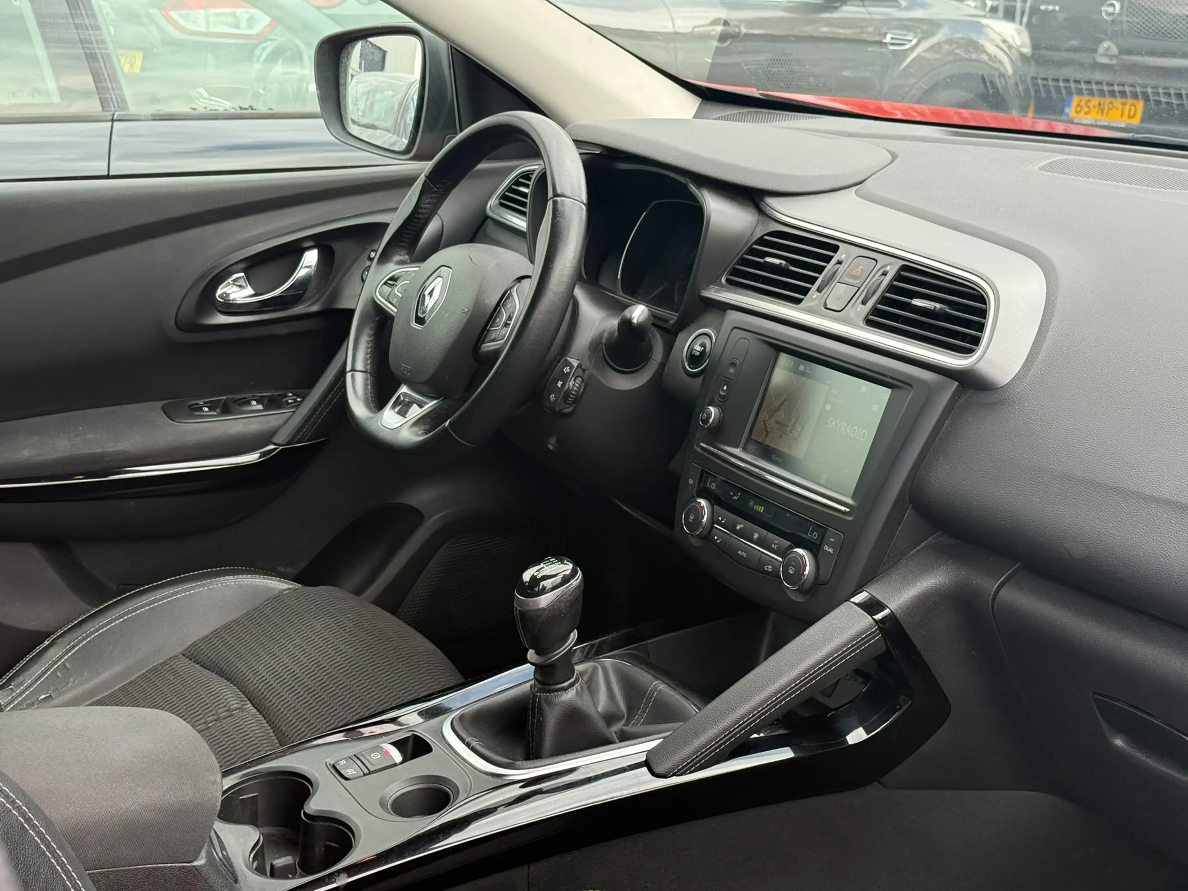 Renault Kadjar 1.2 TCe Limited — photo 9