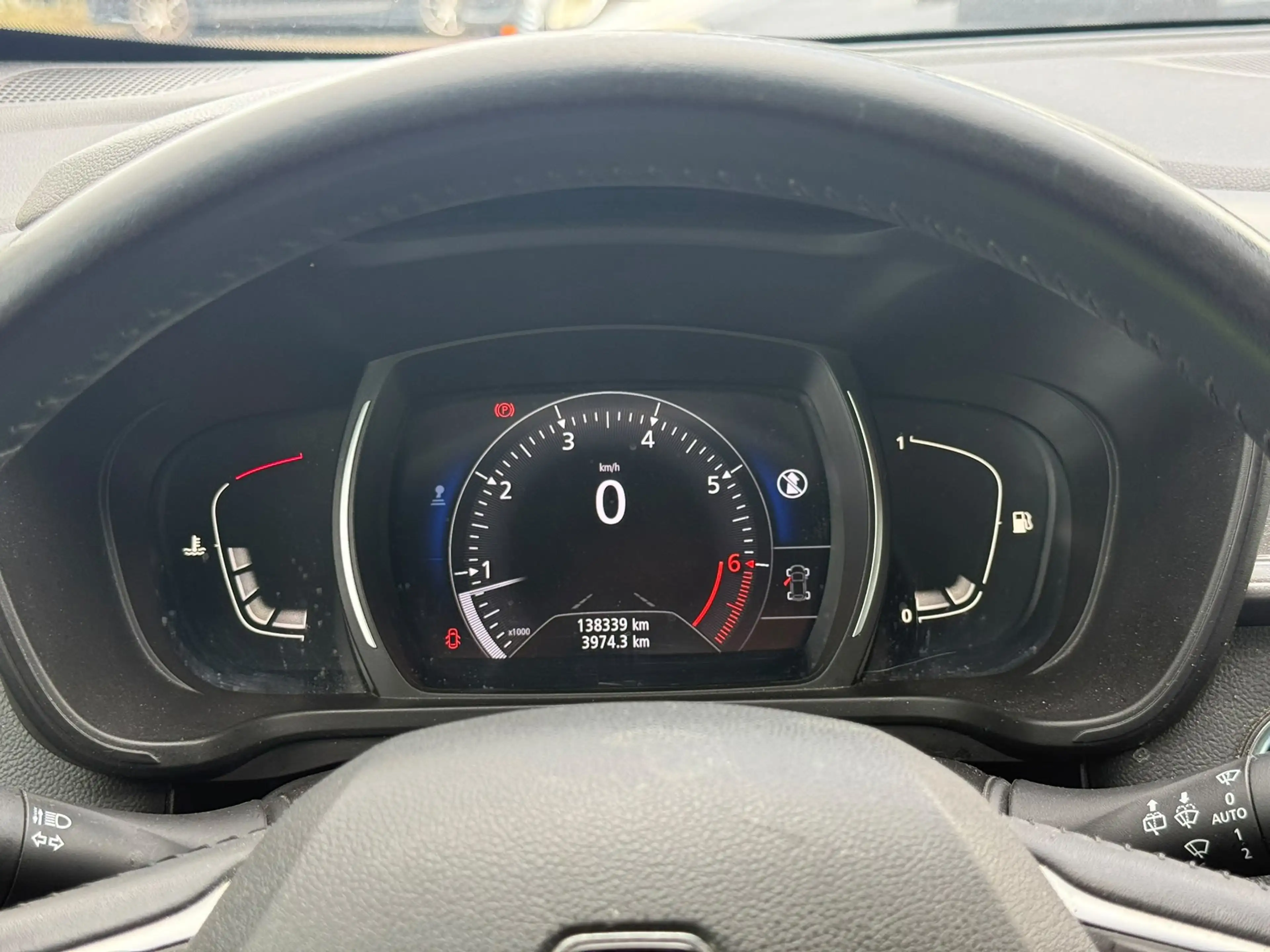 Renault Kadjar 1.2 TCe Limited — photo 14