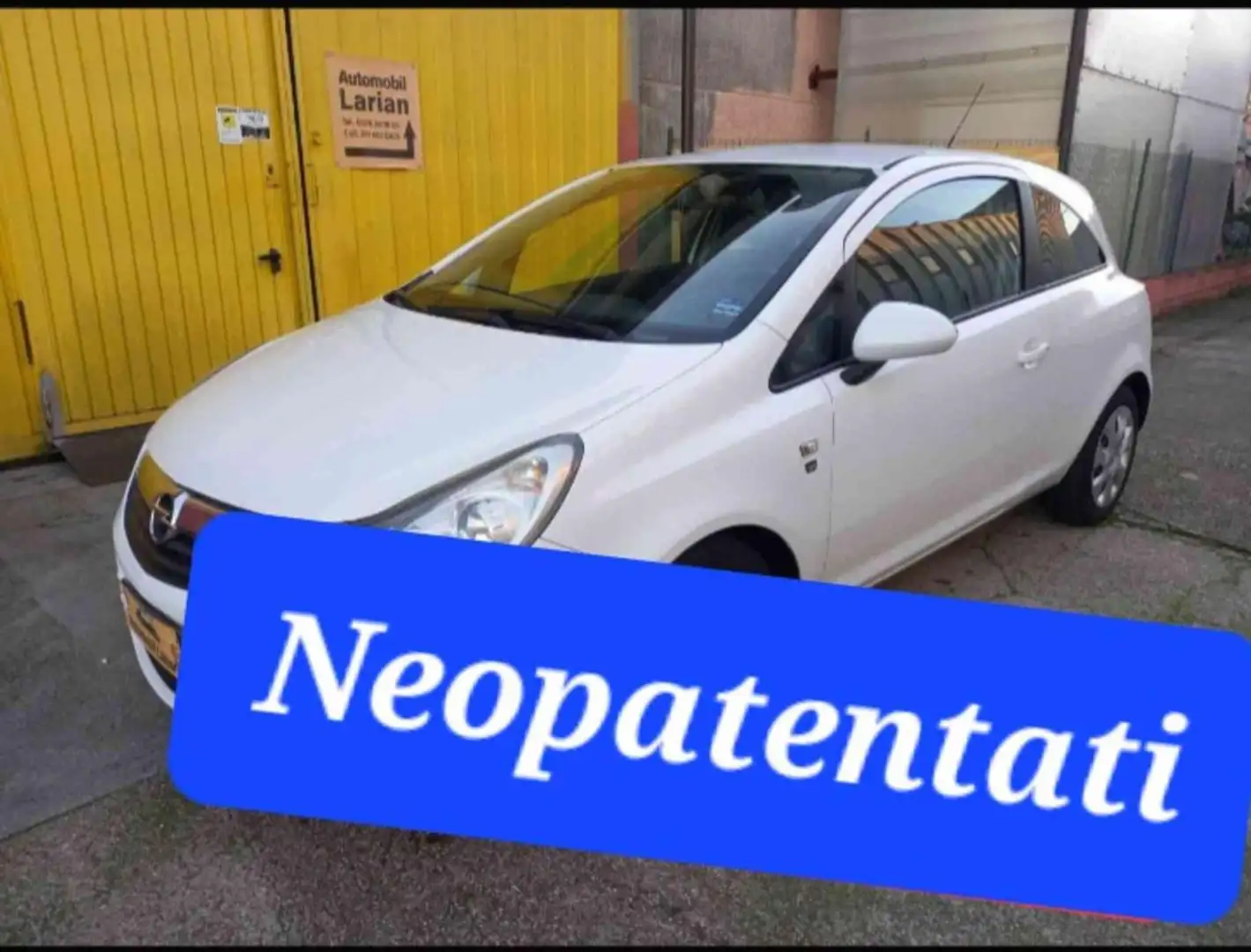 Opel Corsa 1.2 3 porte Sport  NEOPATENTATI Bianco - 1