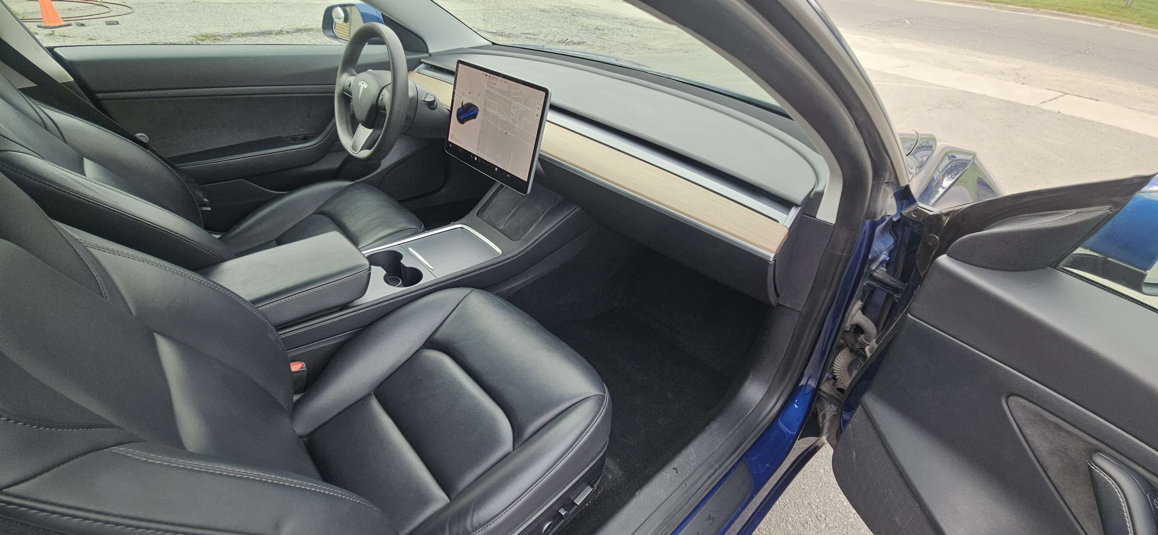 2021 Tesla Model 3 Standard Range Plus RWD thumb 12