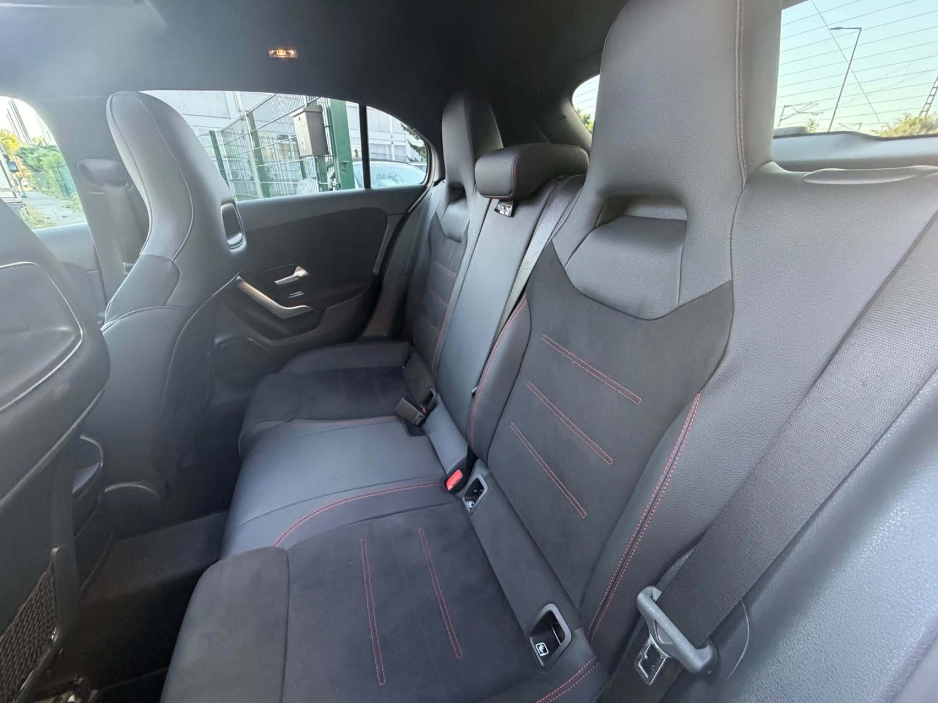 Mercedes-Benz A 250 e / Panorama — photo 12