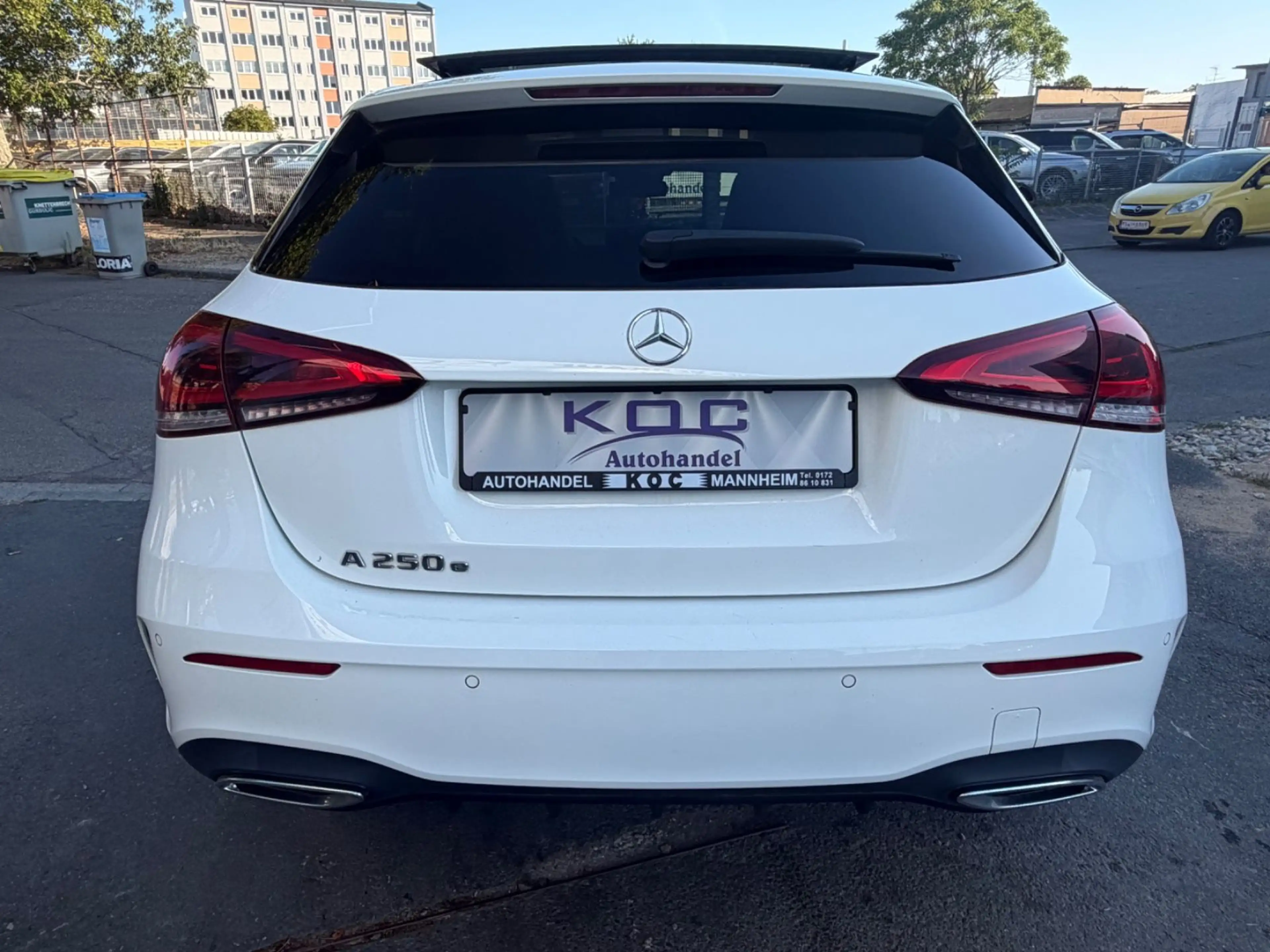 Mercedes-Benz A 250 e / Panorama — photo 6