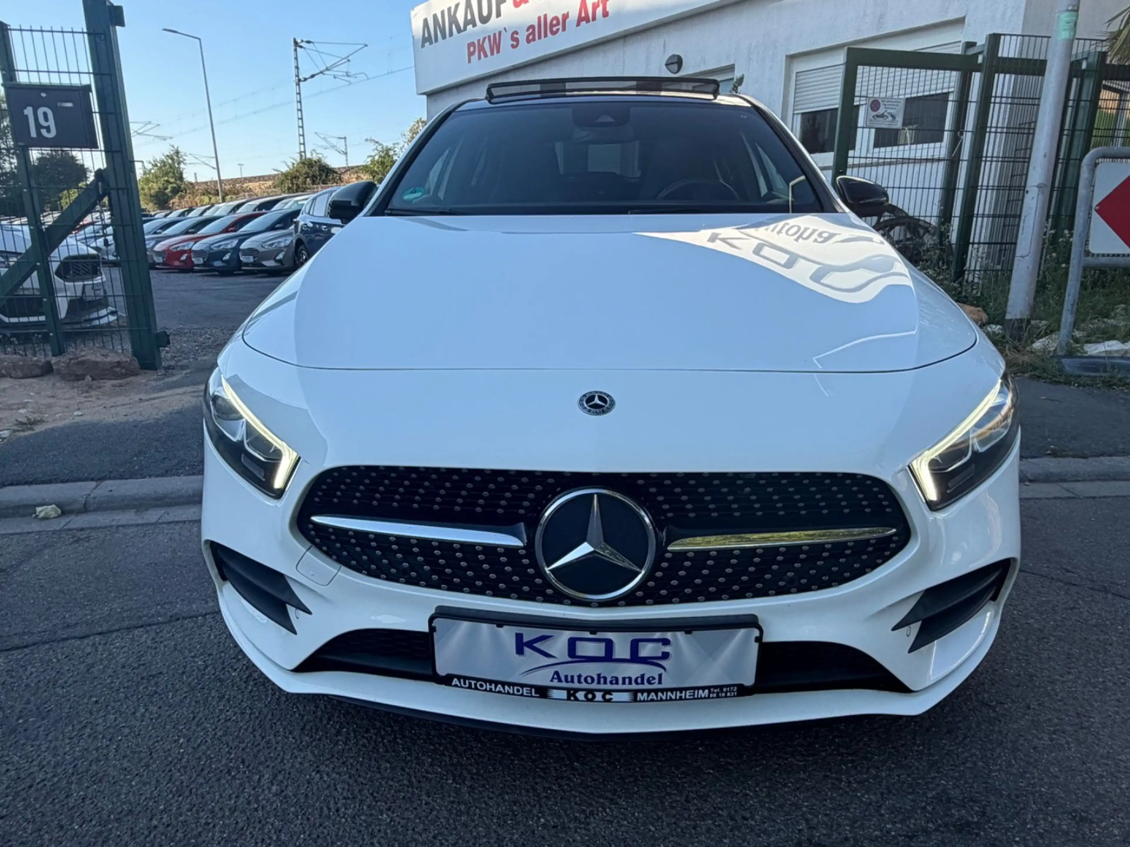 Mercedes-Benz A 250 e / Panorama — photo 3