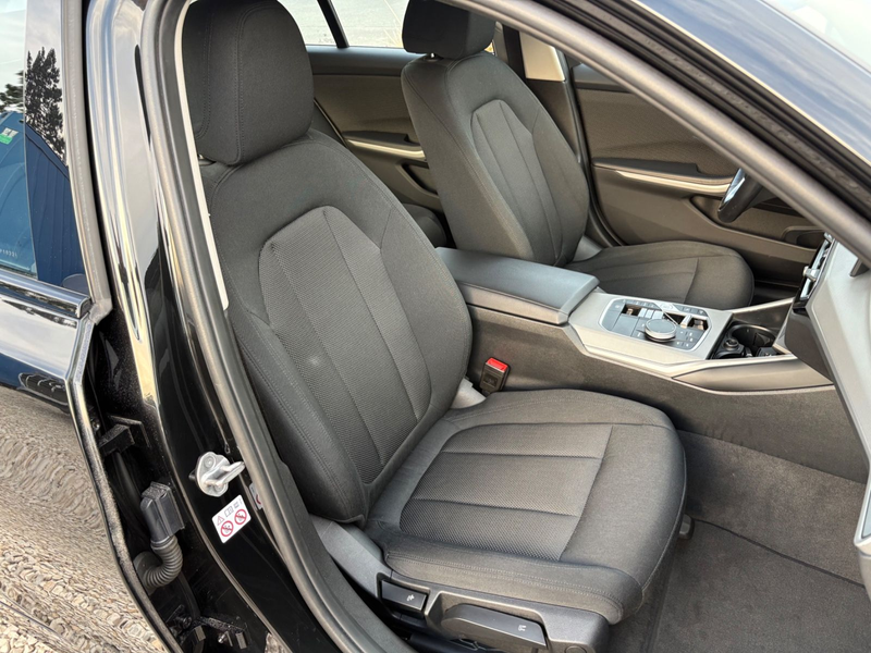 BMW 318 d Touring Aut.*LED*WideScreen*Lane/Side — photo 12