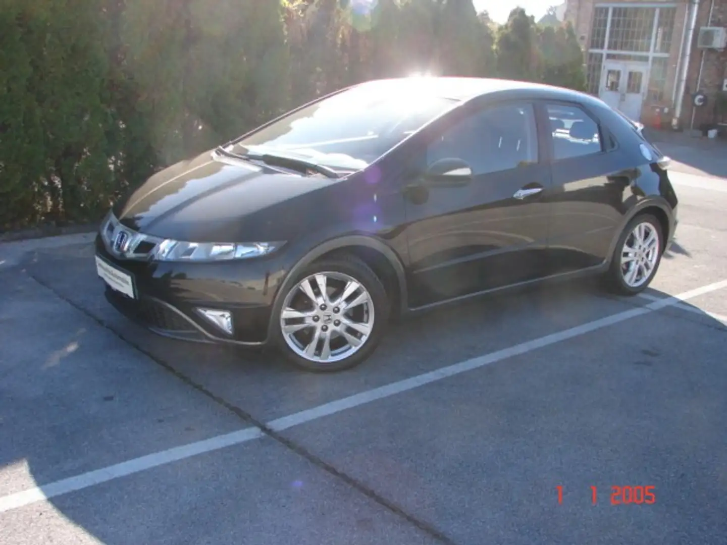 Honda Civic 1,8i Sport Aut. Schwarz - 1