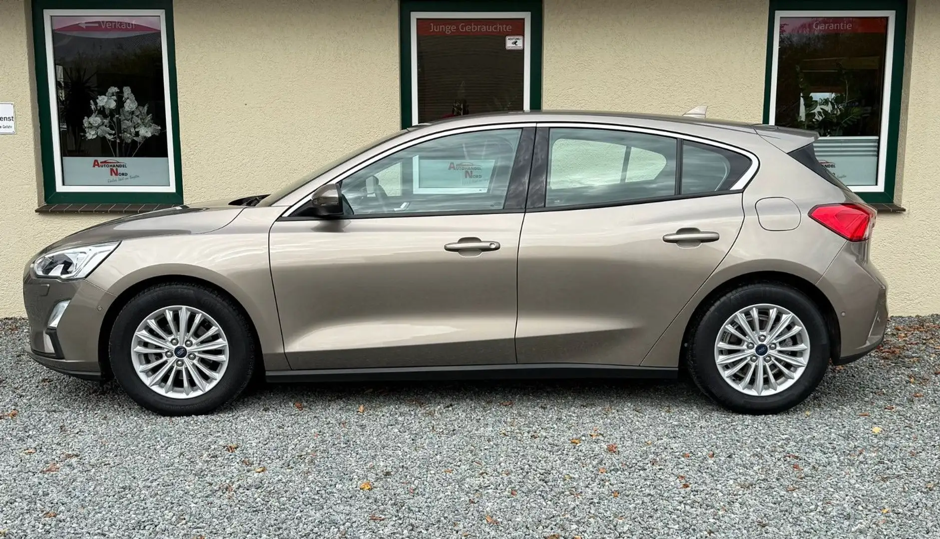 Ford Focus 1,0 Limousine Titanium Carplay Gris - 2