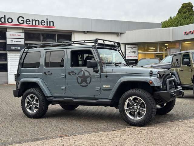 Jeep Wrangler Unlimited 2.8l CRD Sahara Dachträger+Fahrwerk