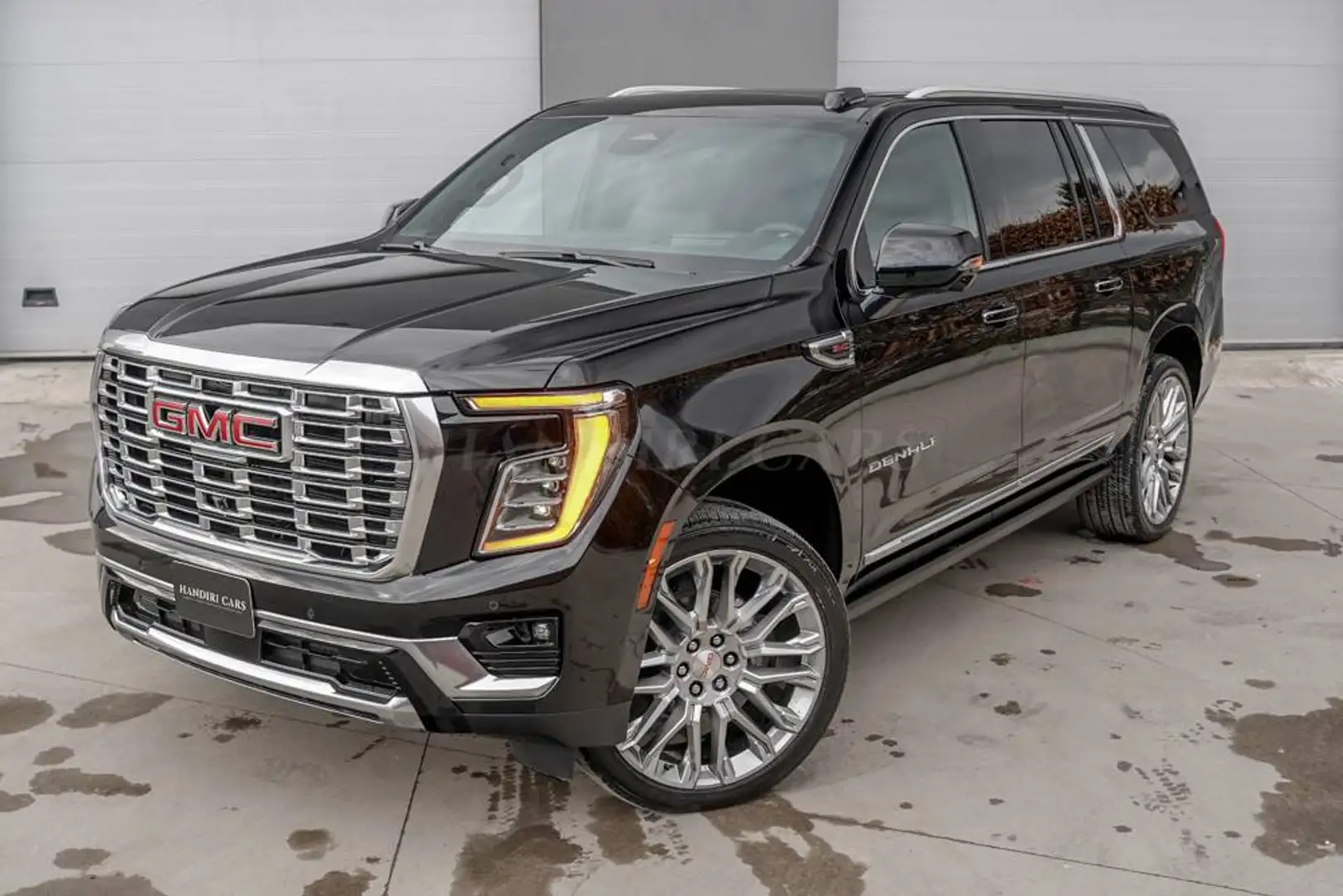 GMC Yukon 2025 Yukon XL Denali € 98500 +CWN ADVANCED TECHNOLOGY PACKAGE +F47 SUSPENSION, AIR RIDE ADAPTIVE Schwarz - 1