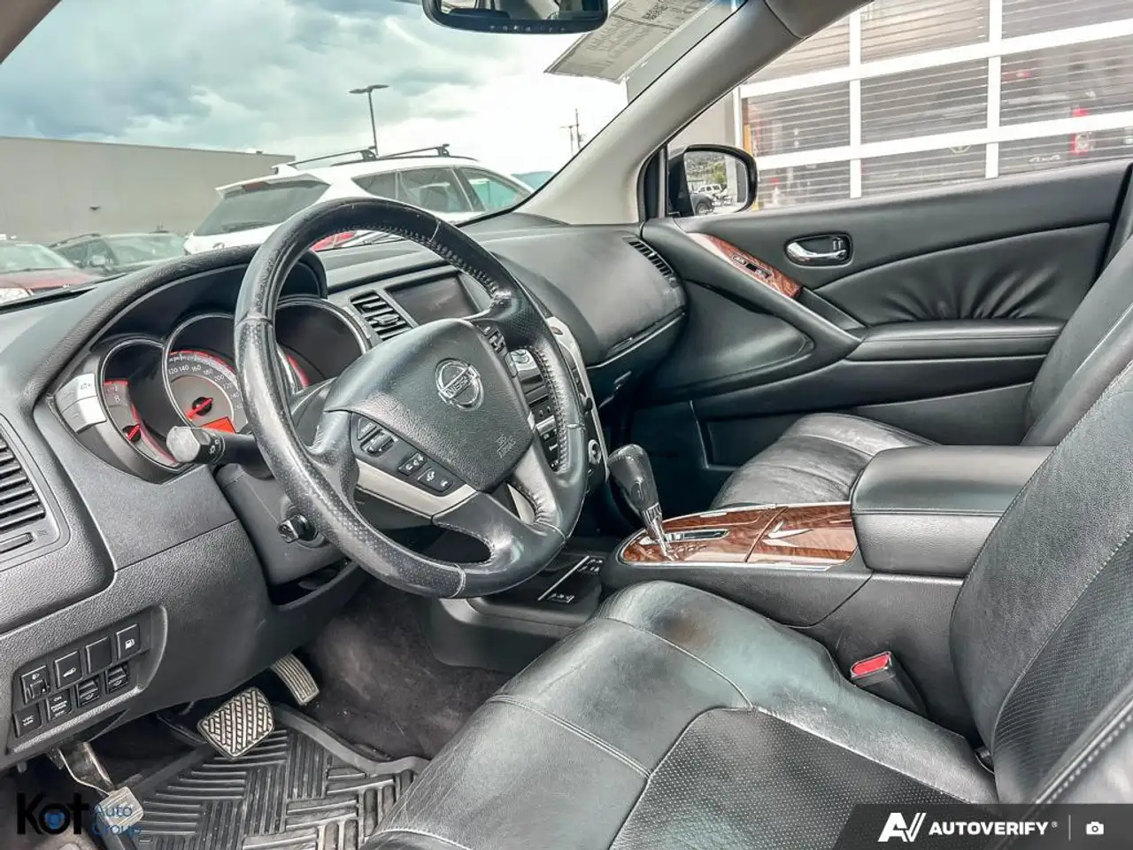 Nissan Murano снимка Nissan Murano