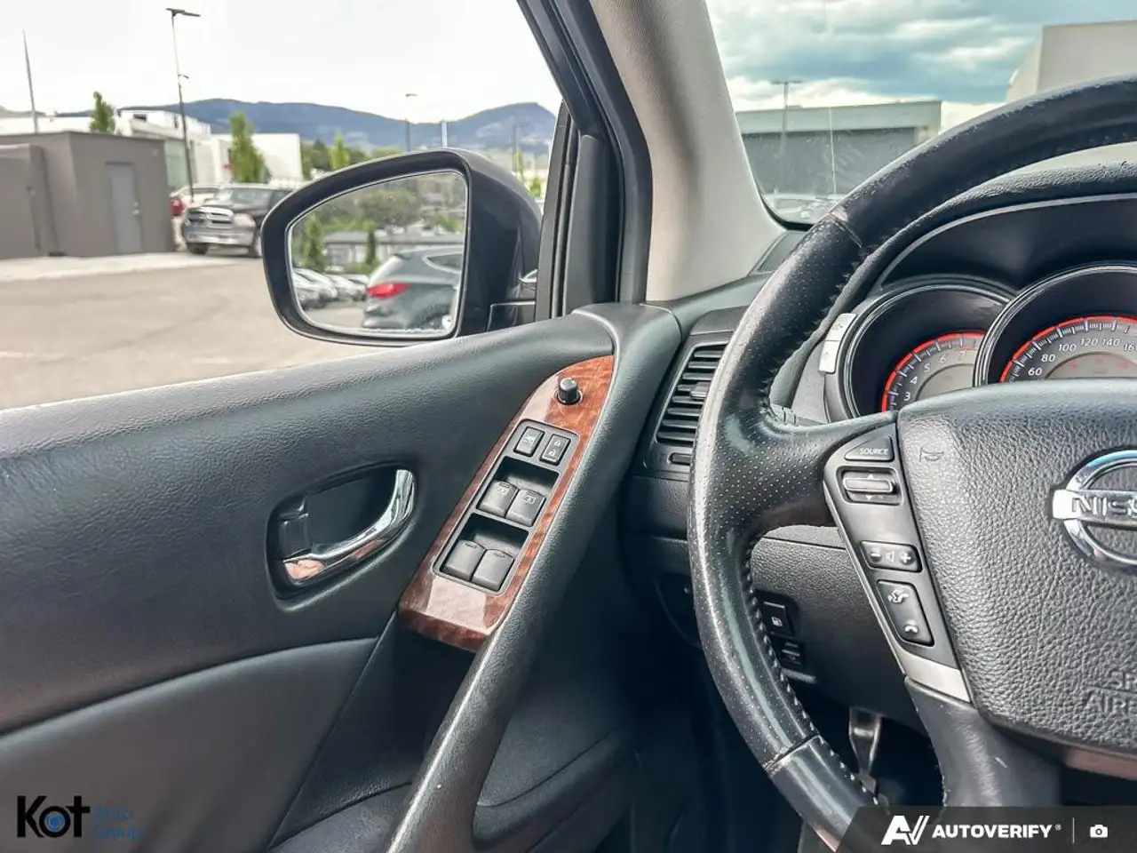 Nissan Murano снимка Nissan Murano