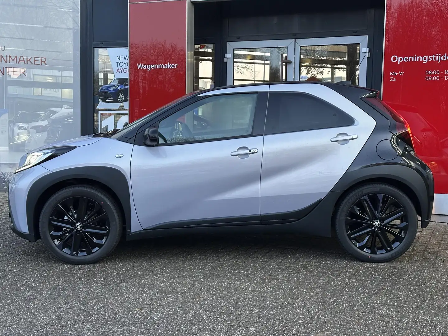 Toyota Aygo X JBL DIRECT LEVERBAAR! JBL-AUDIO KEYLESS STOELVERW. Paars - 2