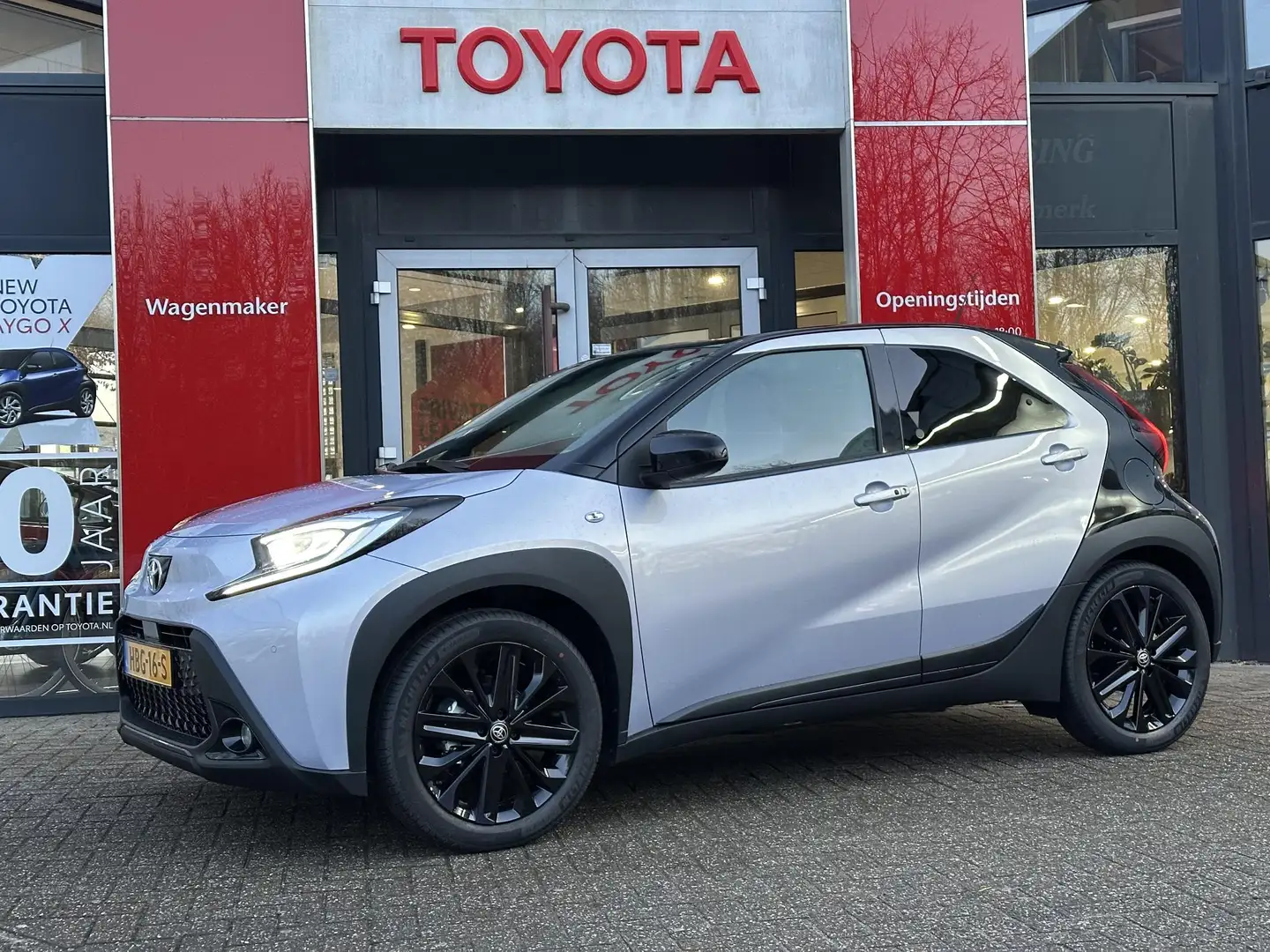 Toyota Aygo X JBL DIRECT LEVERBAAR! JBL-AUDIO KEYLESS STOELVERW. Paars - 1