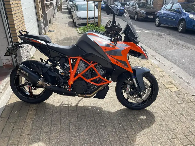 KTM 1290 SUPER DUKE GT - foto 2