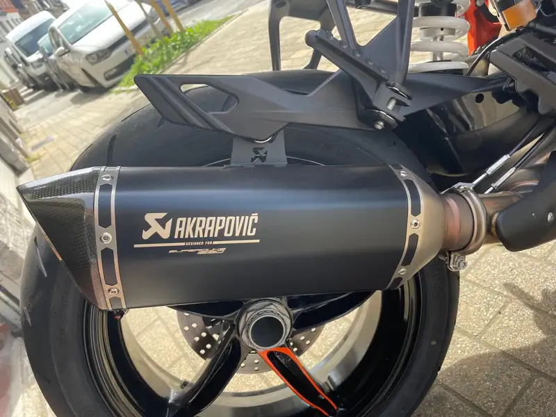 KTM 1290 SUPER DUKE GT - foto 4