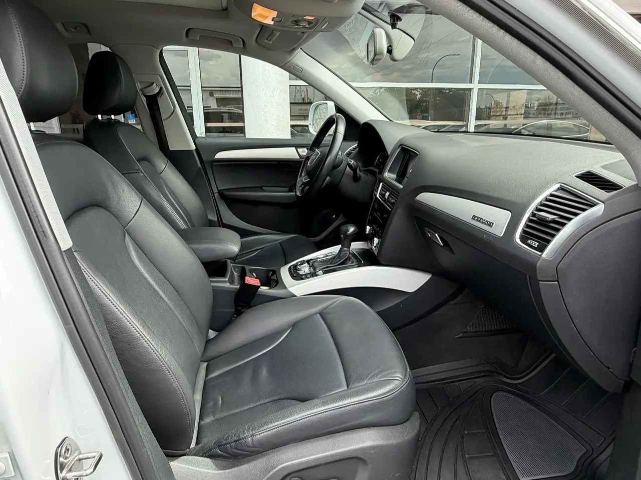Audi Q5 снимка Audi Q5