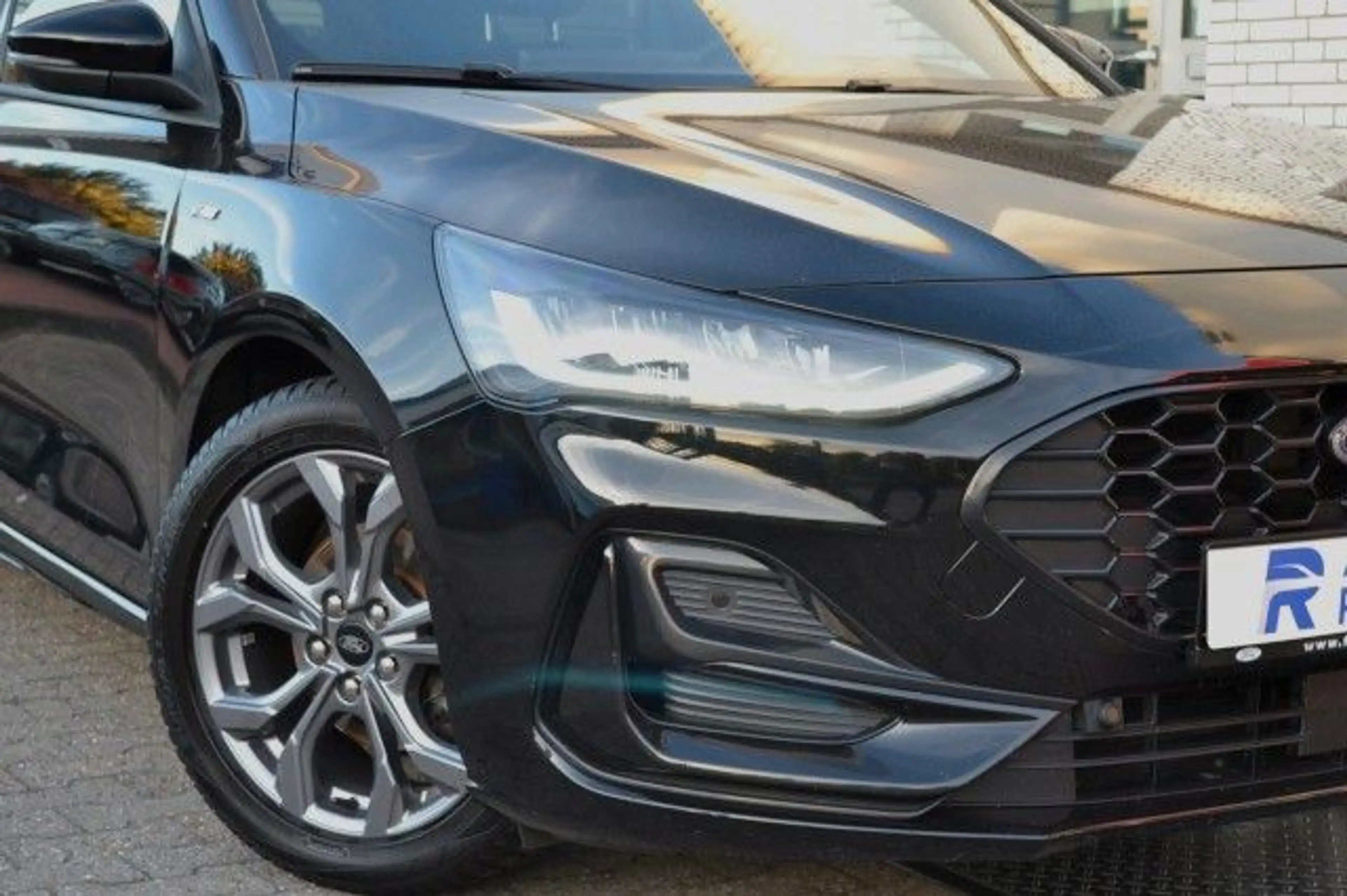 Ford Focus Lim. ST-Line Sync4 Kamera Facelift — photo 6