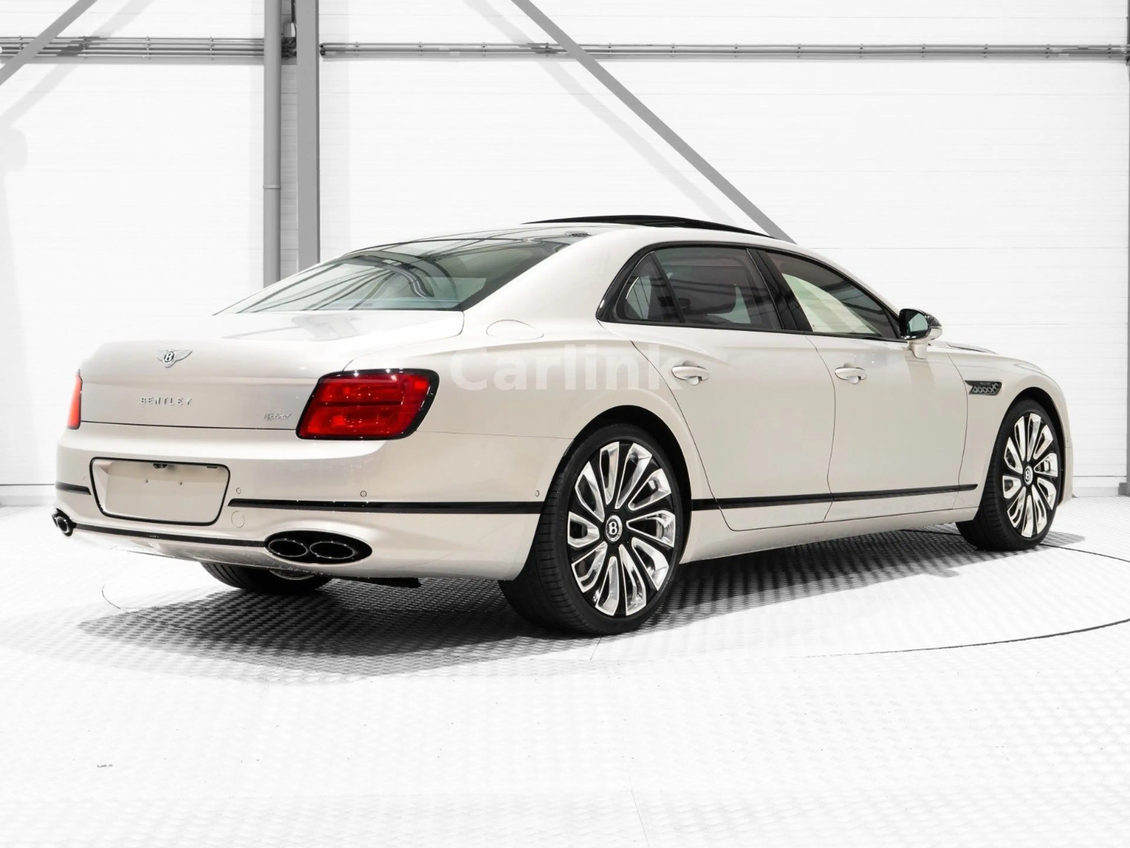 Bentley Flying Spur Mulliner Hybrid V6 -4 SEAT EXECUTIVE — photo 3