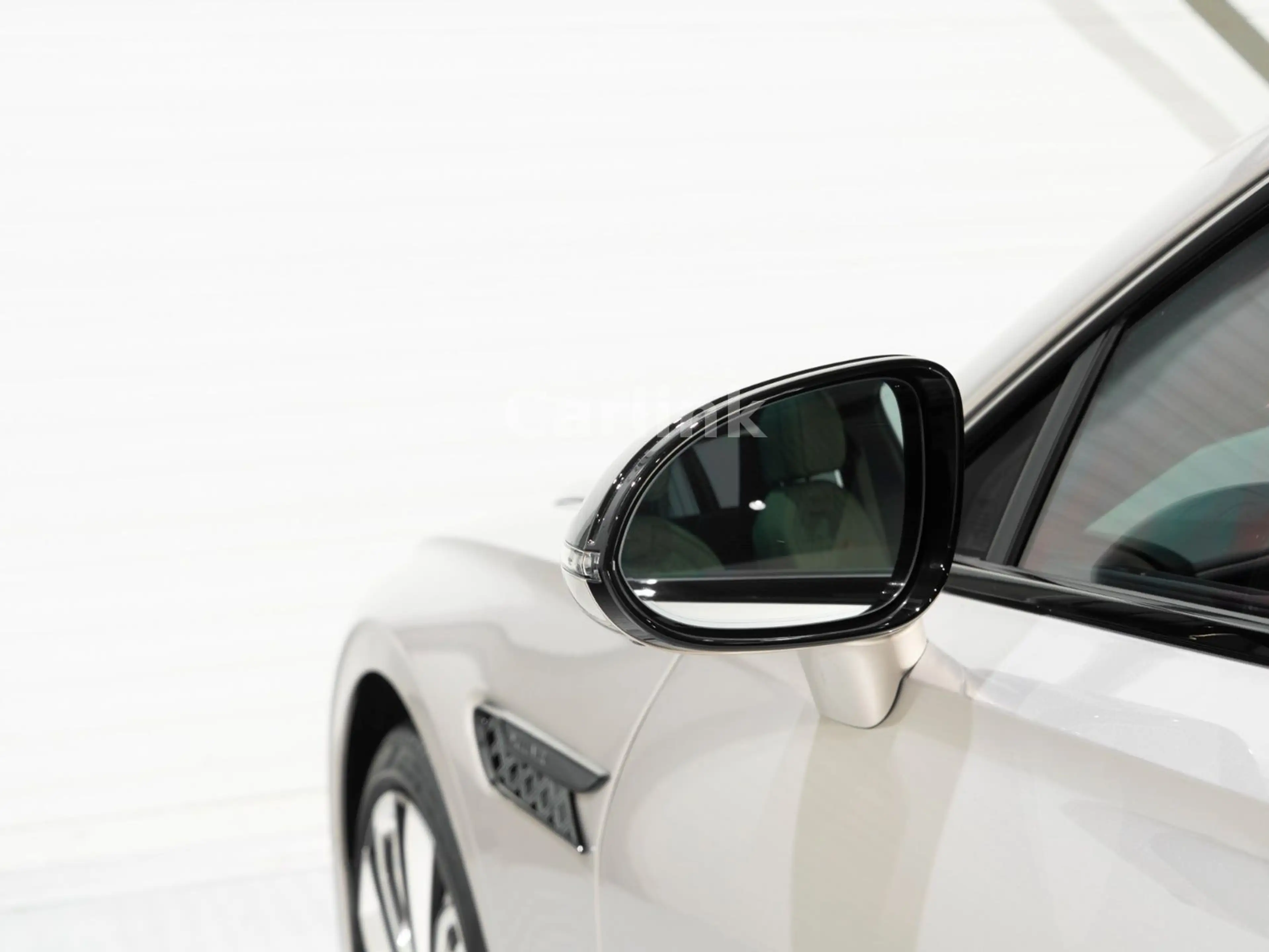 Bentley Flying Spur Mulliner Hybrid V6 -4 SEAT EXECUTIVE — photo 12