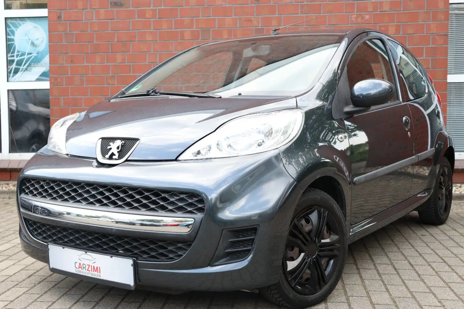 Peugeot 107 Filou TÜV 12/2026 Grey - 1