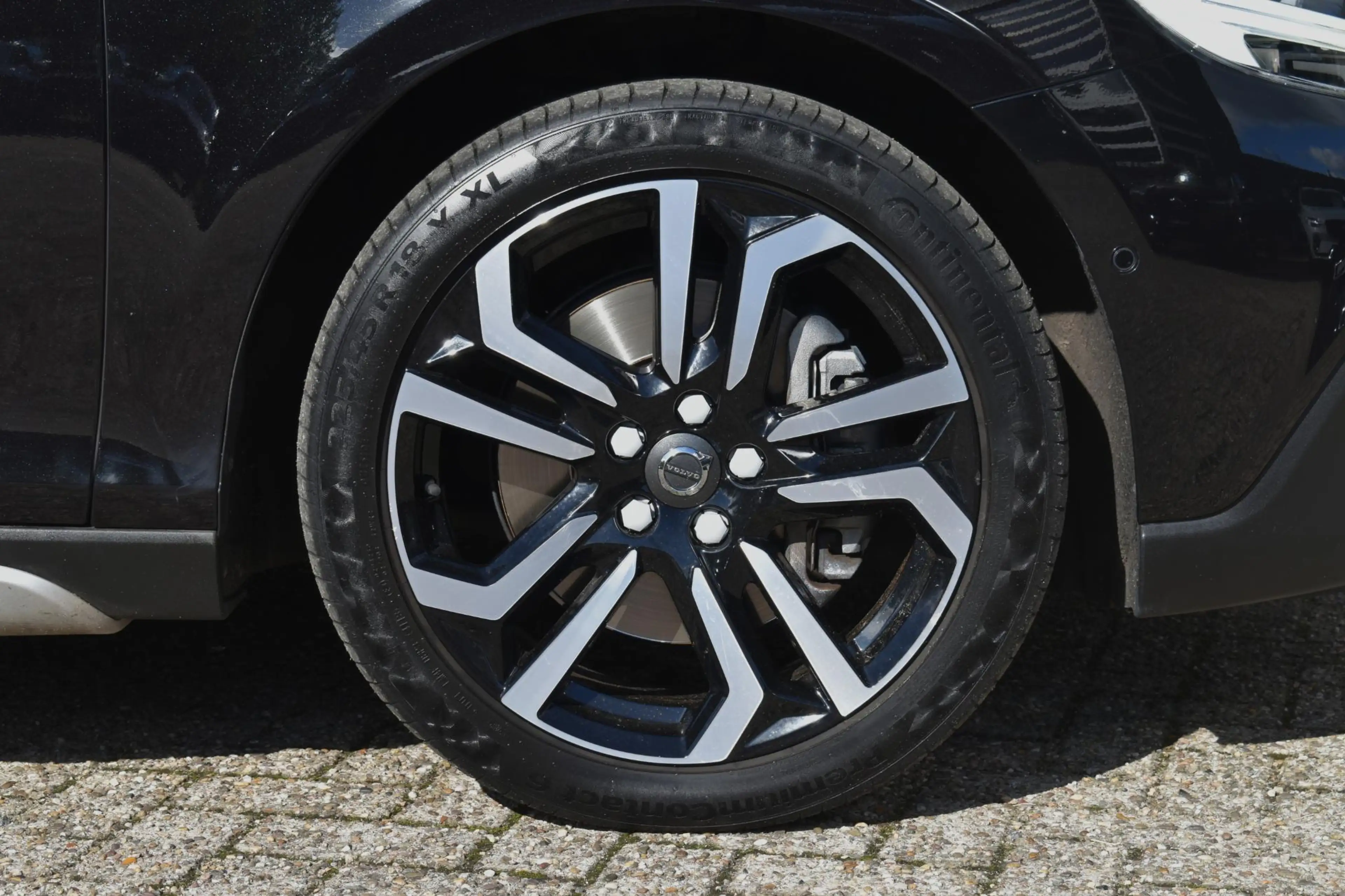 Volvo V40 Cross Country T3 Polar+ Luxury Amber Licht interieur | Panoramad — photo 10