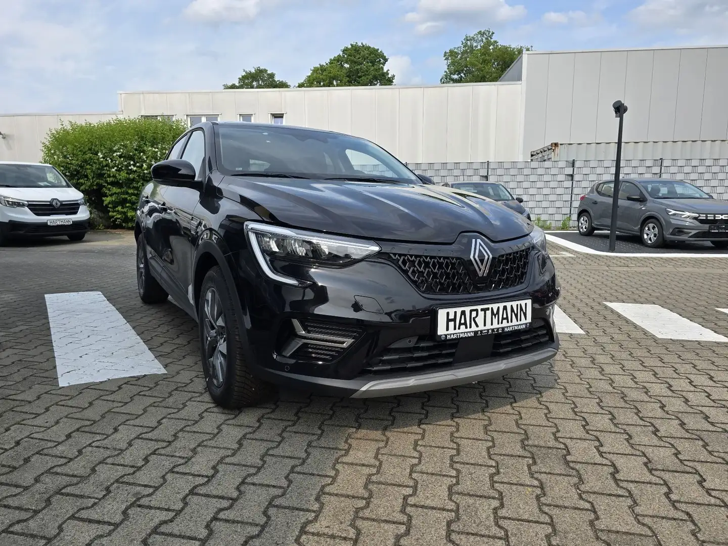 Renault Arkana EVOLUTION Mild Hybrid 140 EDC Fekete - 1